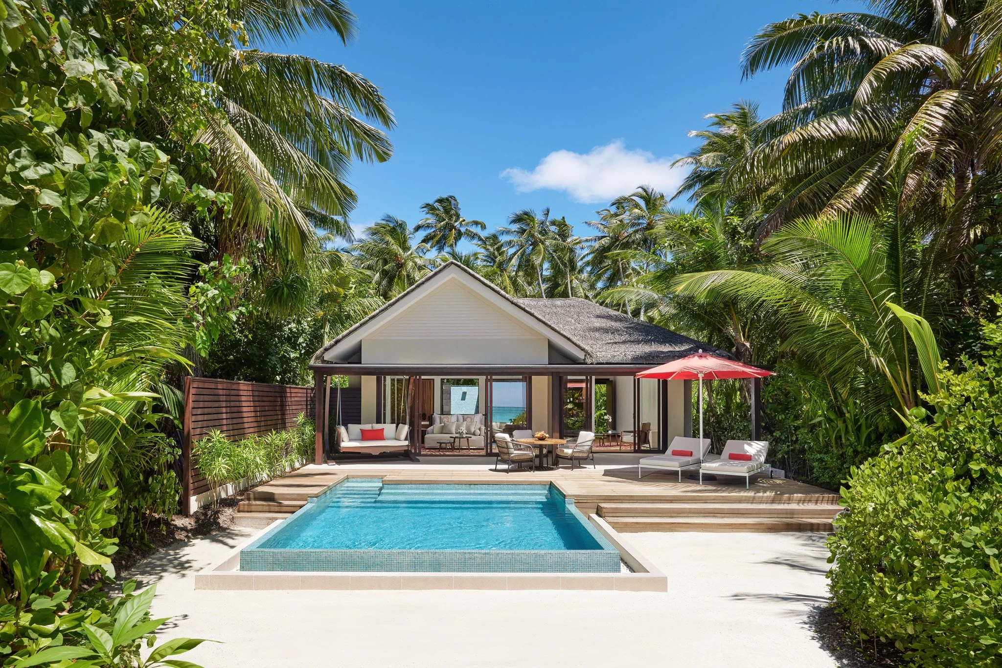 Niyama Private Islands - Deluxe Family Beach Pool Villa