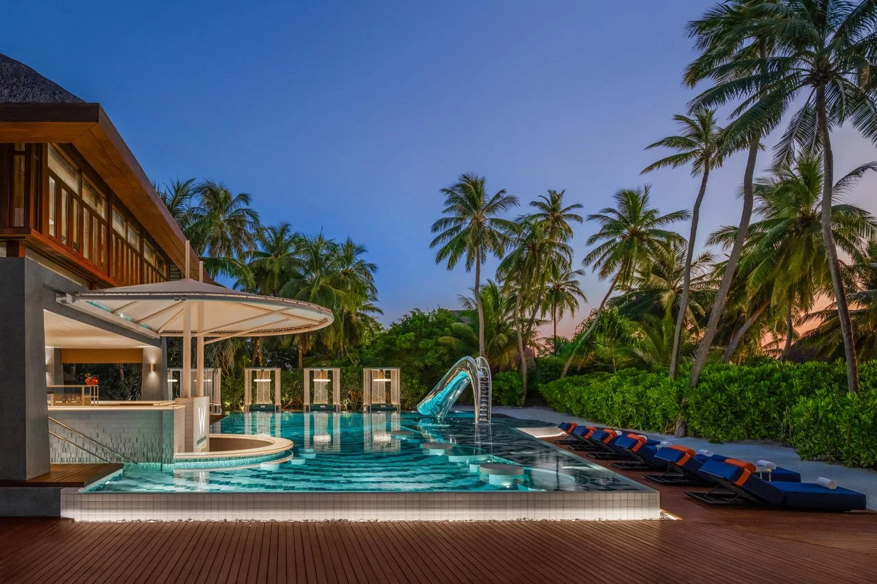W Maldives - Wet Deck Bar