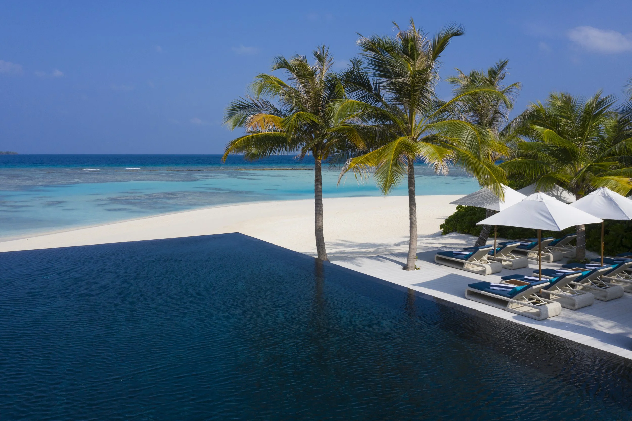 Kuredhivaru Resort & Spa - Latitude