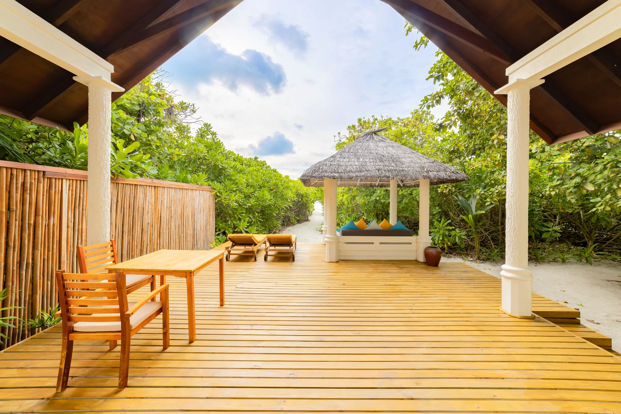 Furaveri - Beach Villa Exterior