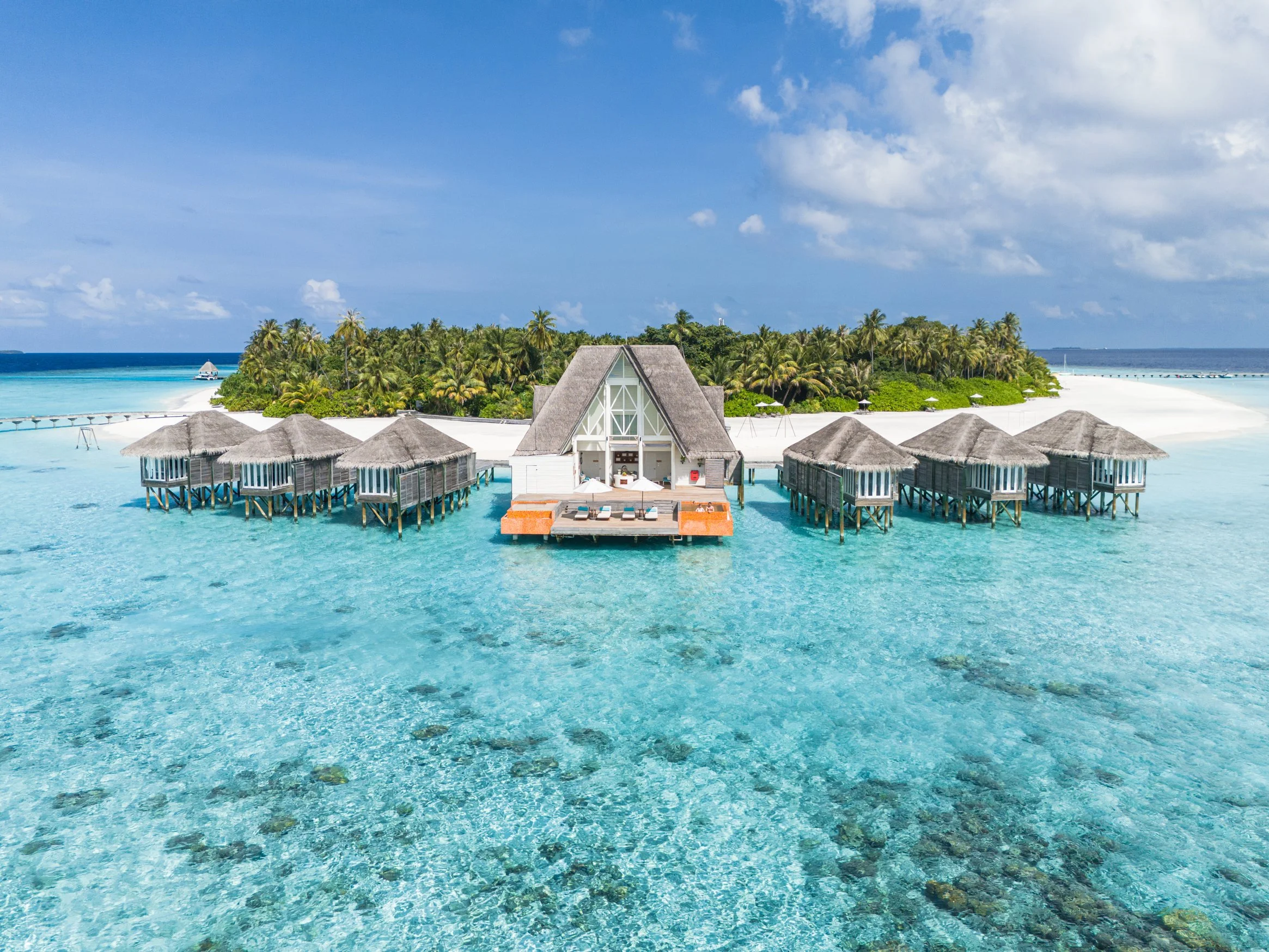 Overwater Spa - Anantara Kihavah-2330x1748.jpg