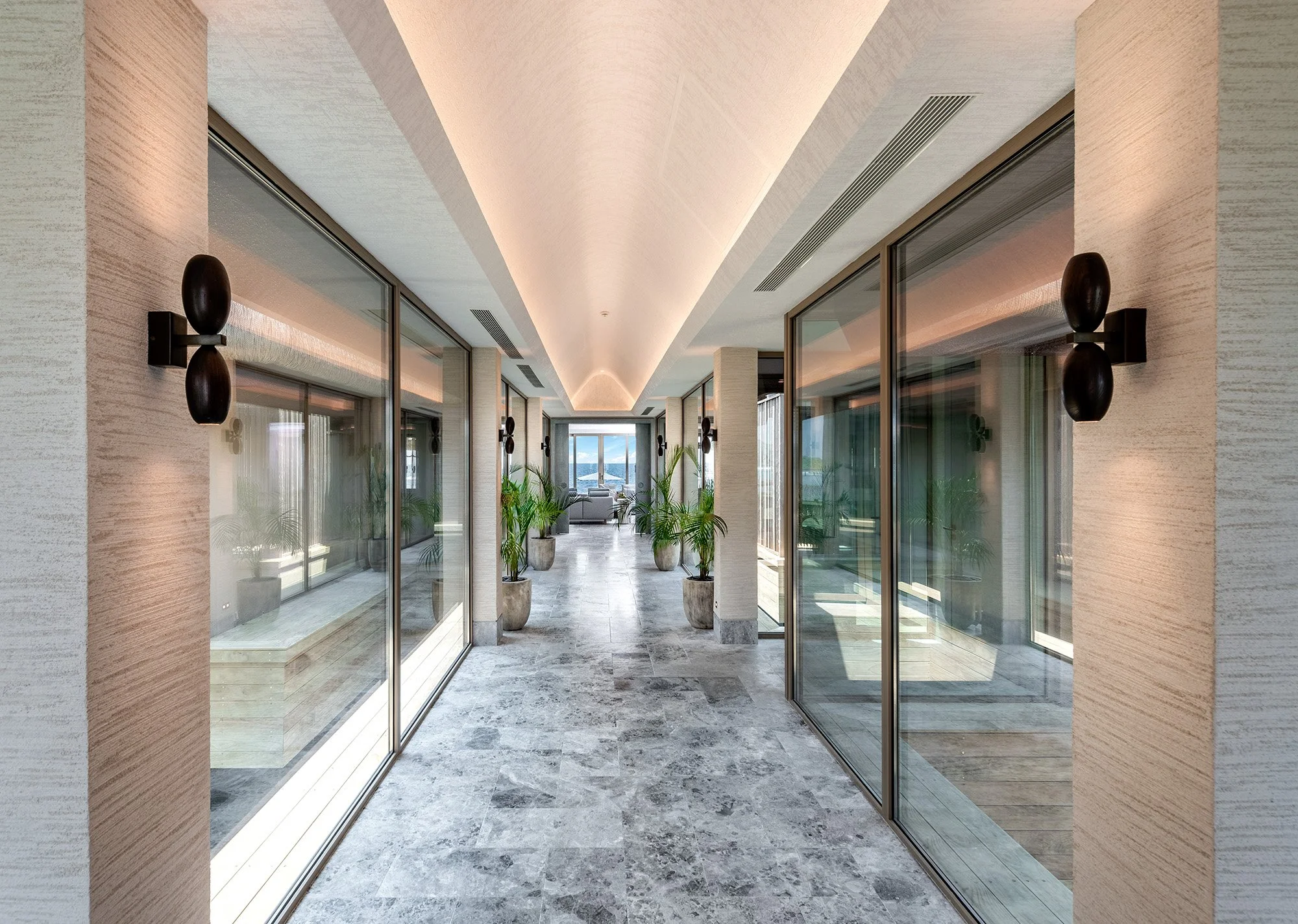 Four Bedroom Wellbeing Private Ocean Residence - Indoor