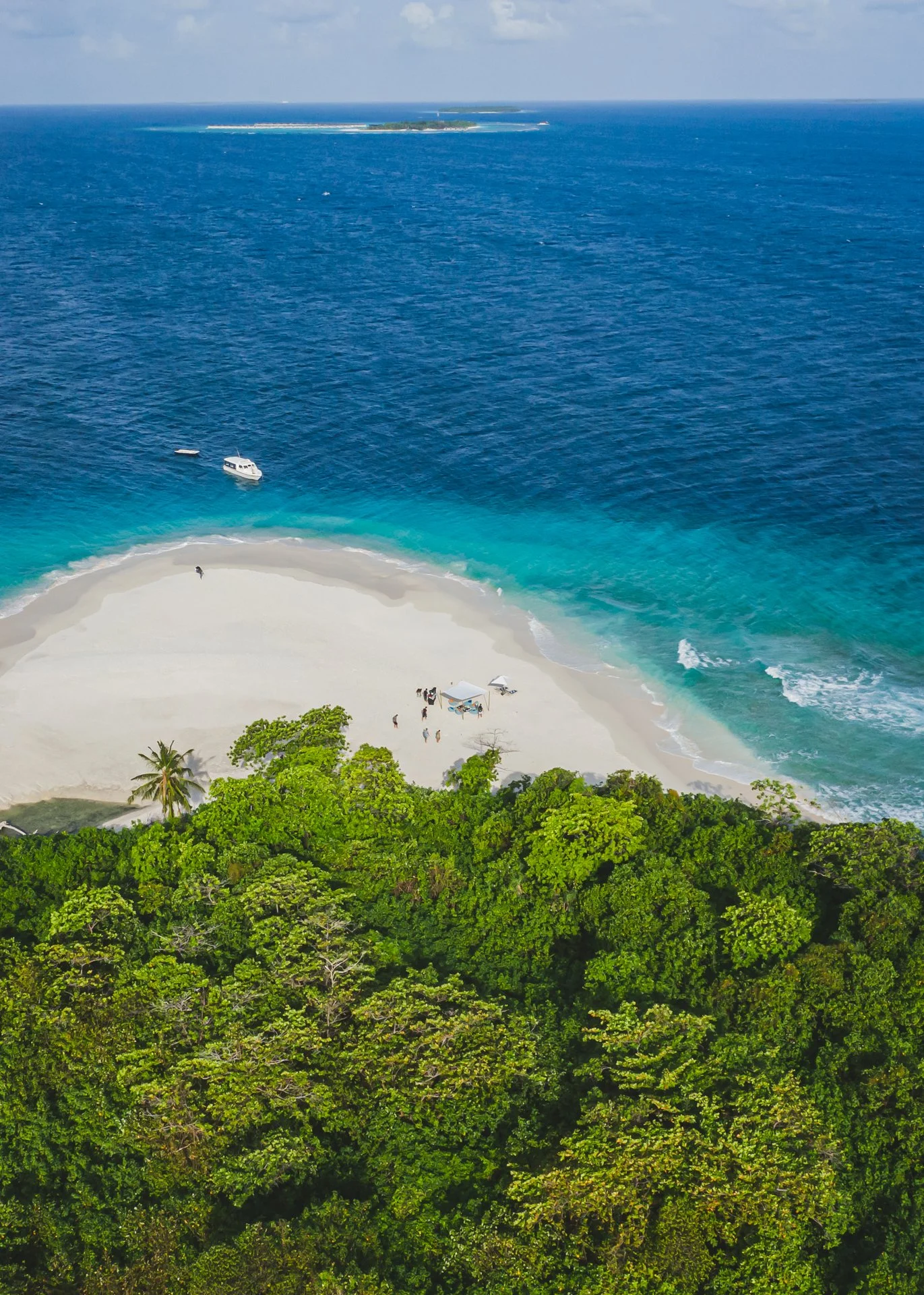Kuredhivaru Resort & Spa - Island Hopping