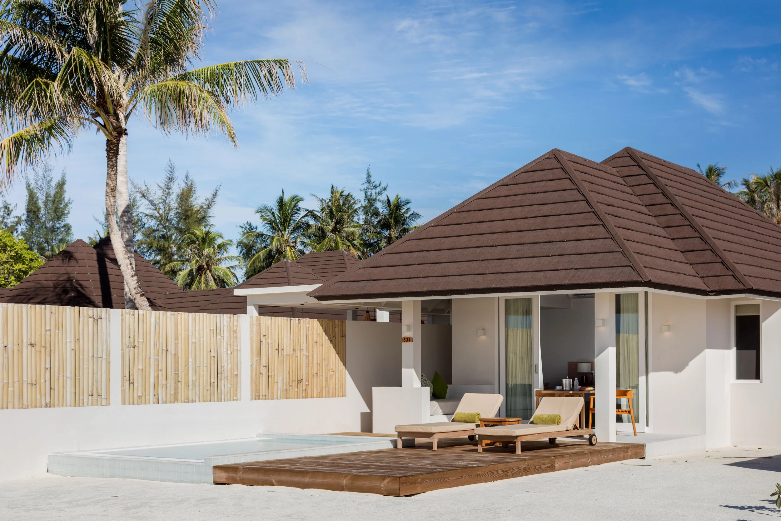 Olhuveli_BeachVillaPool_0035-Edit.jpg