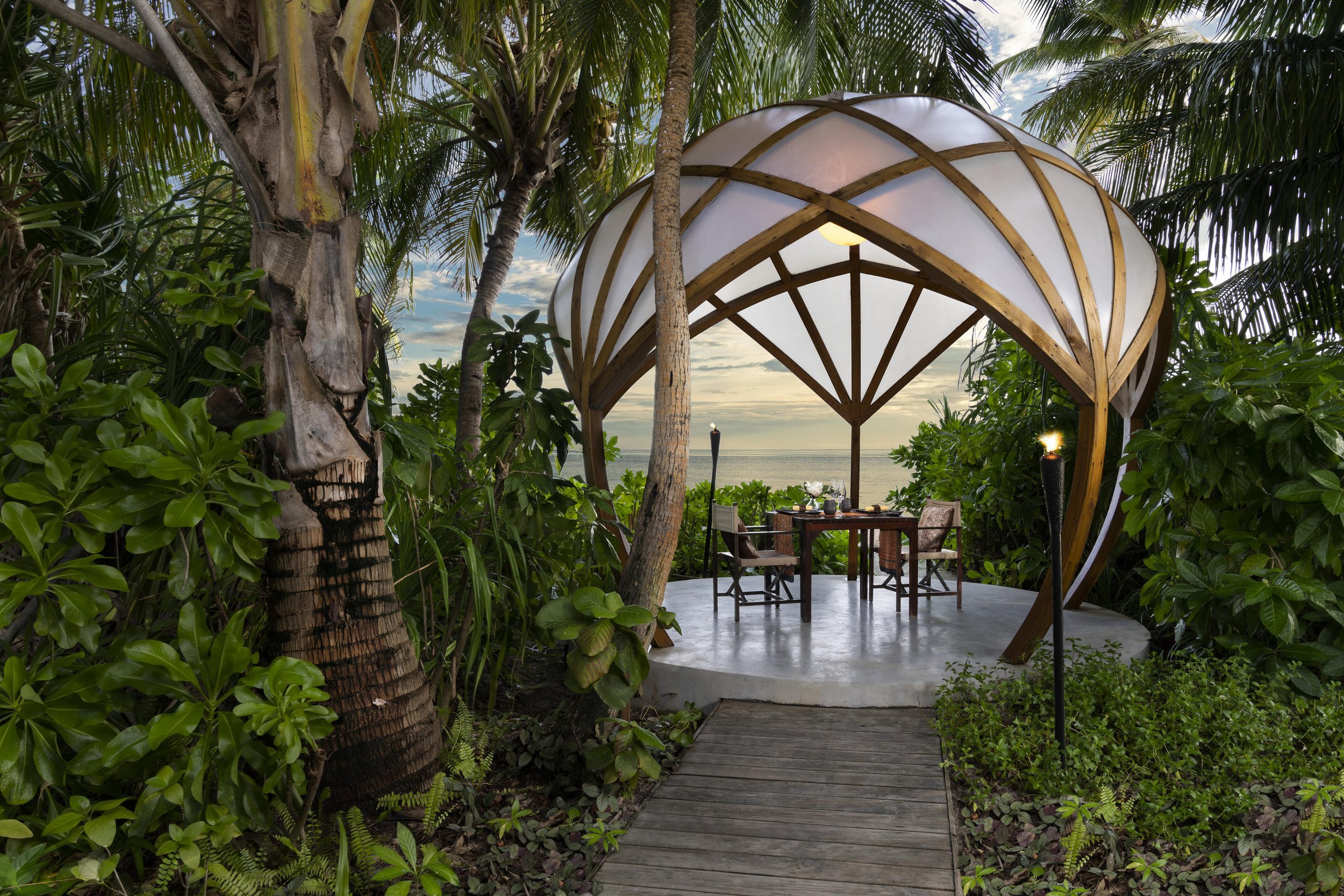 Niyama Private Islands - Tribal Restaurant