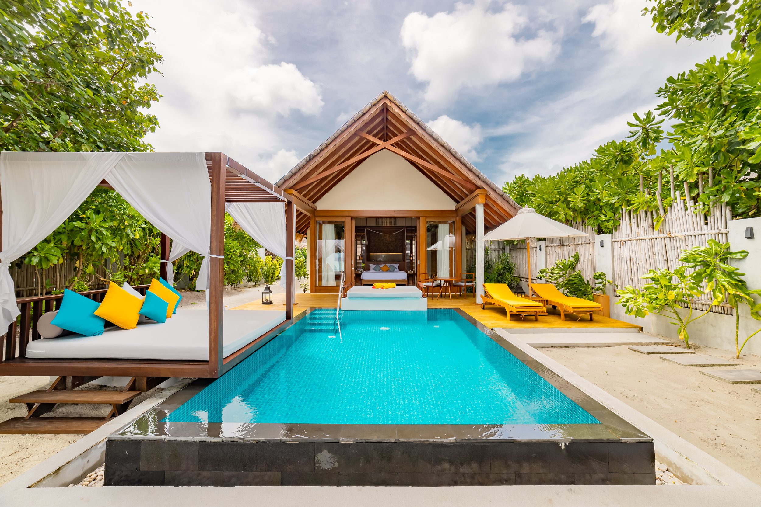 Furaveri - Beach Pool Villa Outdoor Pool