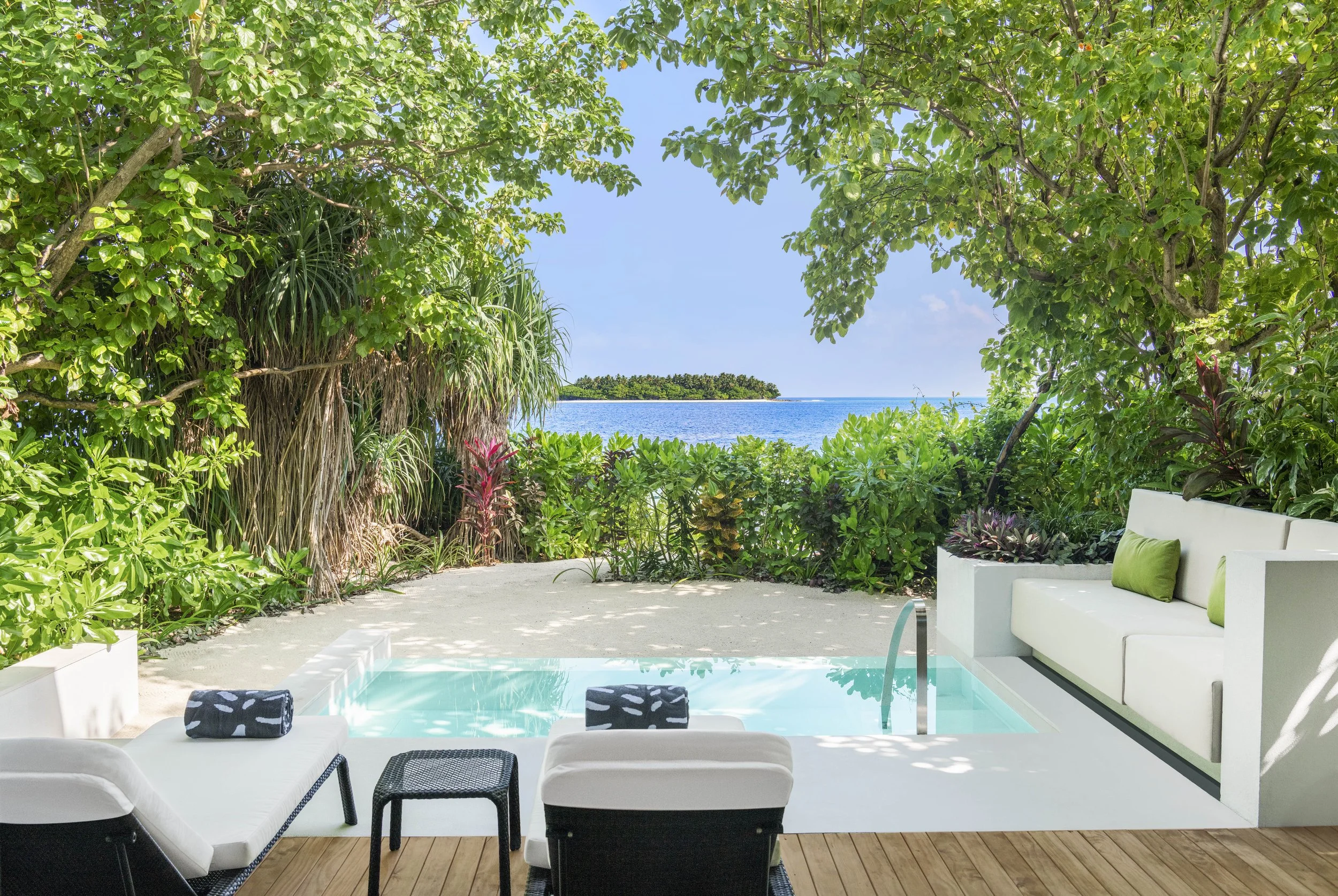 Westin Miriandhoo Maldives - Deluxe Beach Pool Villa