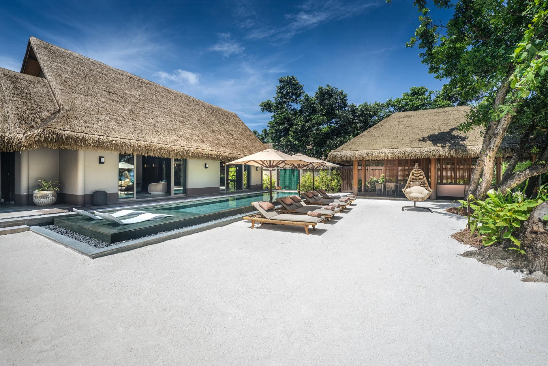 Three Bedroom Beach Residence with Pool - Outdoor