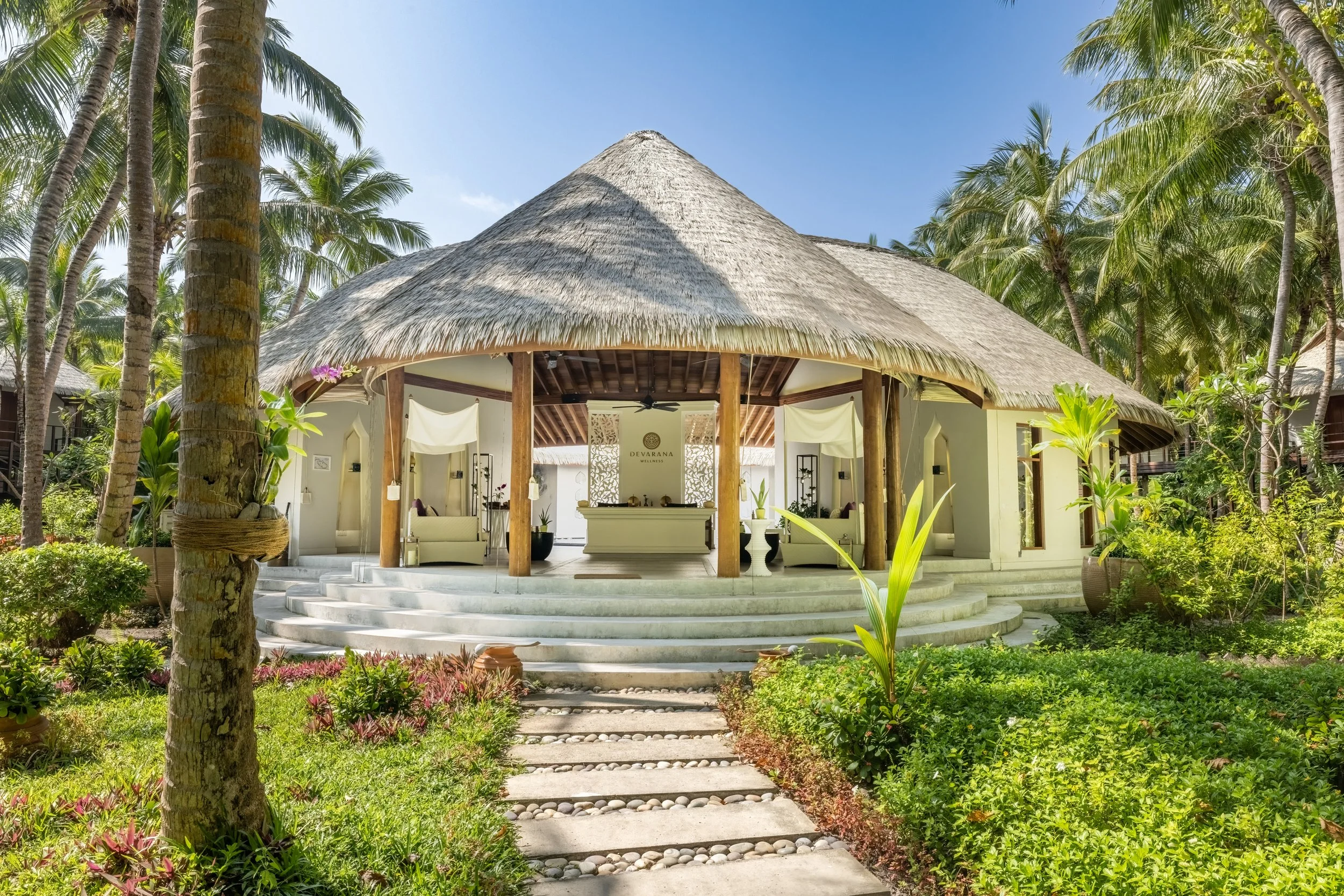 Dusit Thani Maldives - Spa Lobby