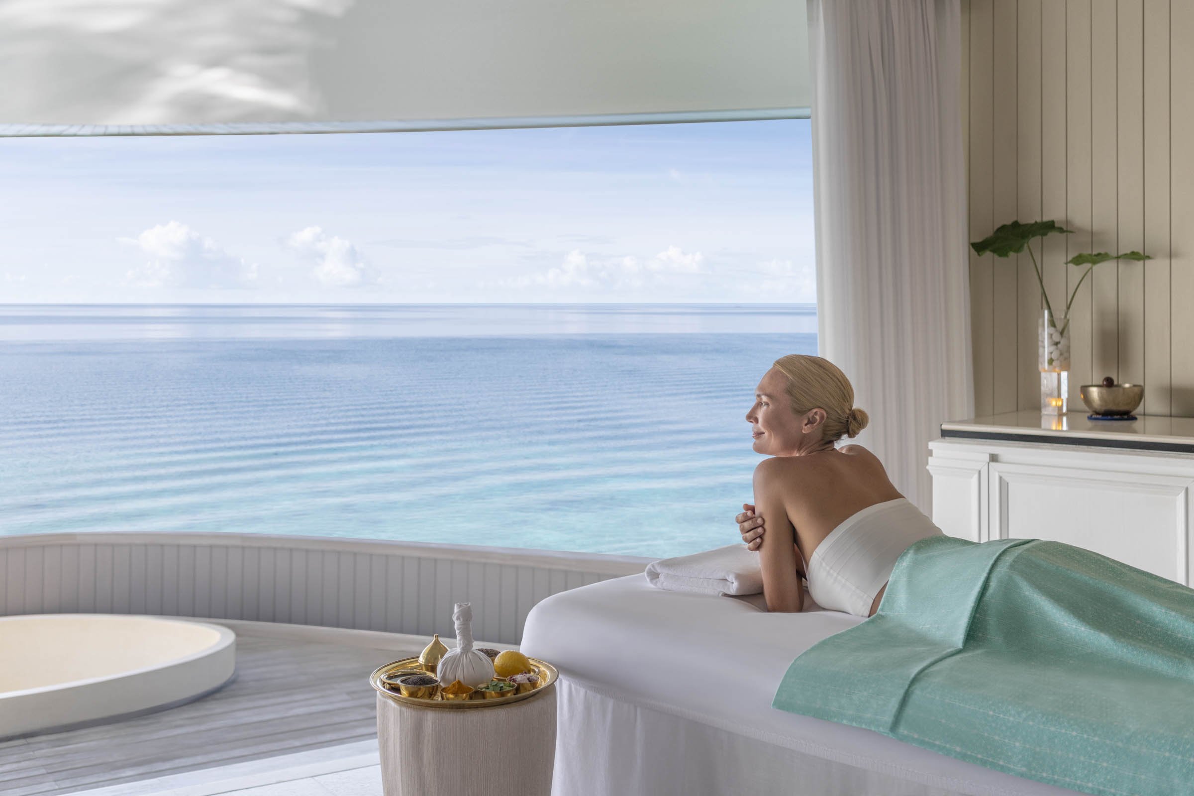 The St. Regis Maldives Vommuli - Iridium Spa Treatment Room