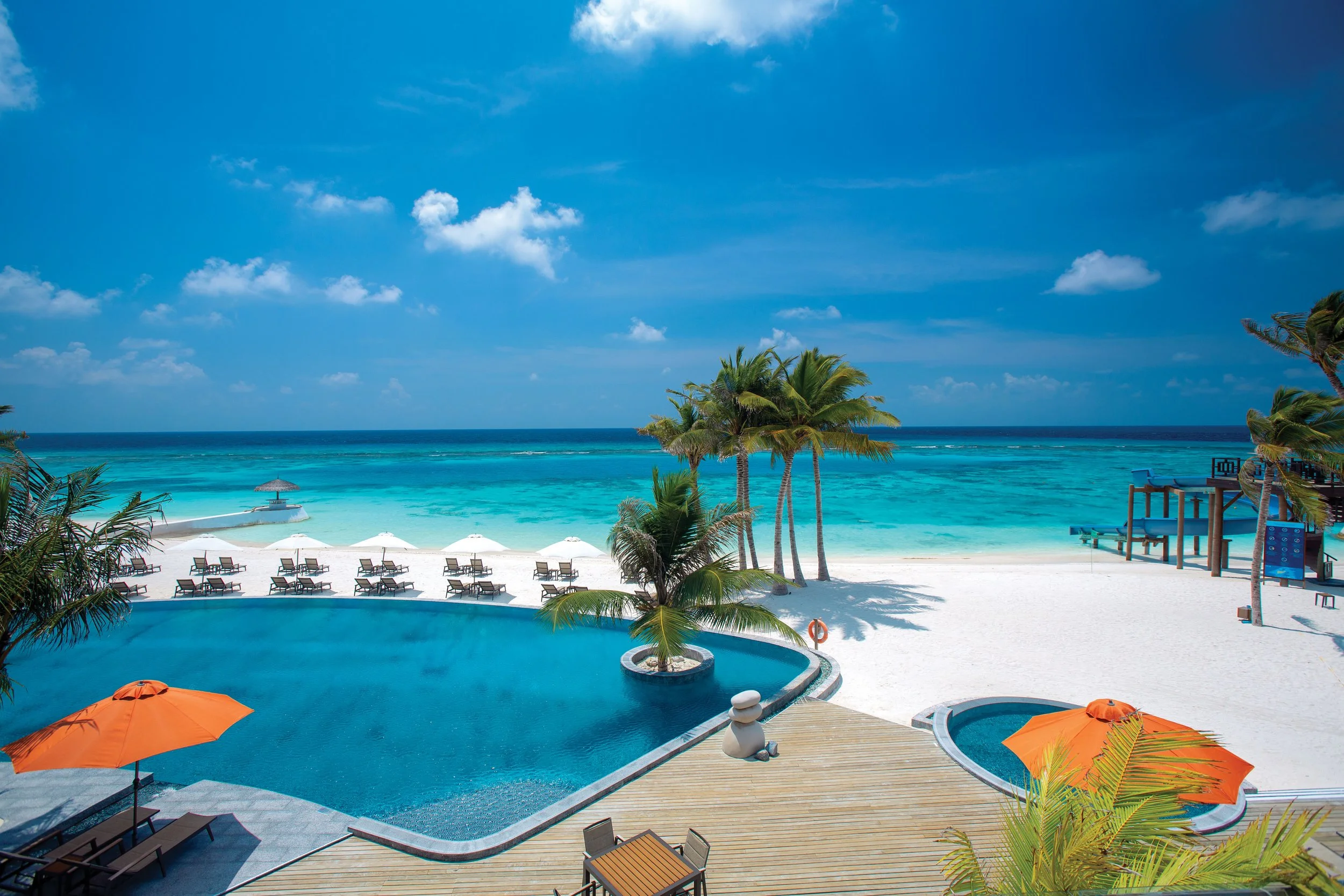 OBLU SELECT SANGELI - OUTLETS AND DINING - The Sangs Poolside View - 04_2019.jpg