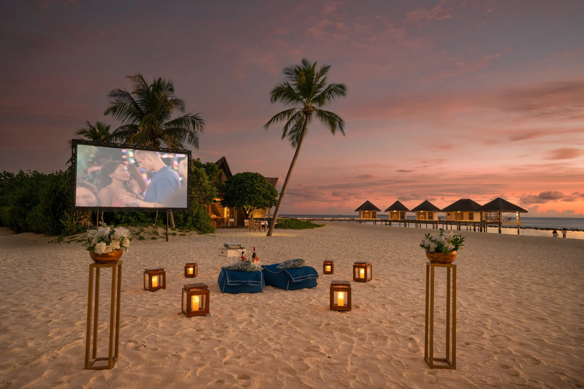 Cora Cora - Sunset Beach Cinema
