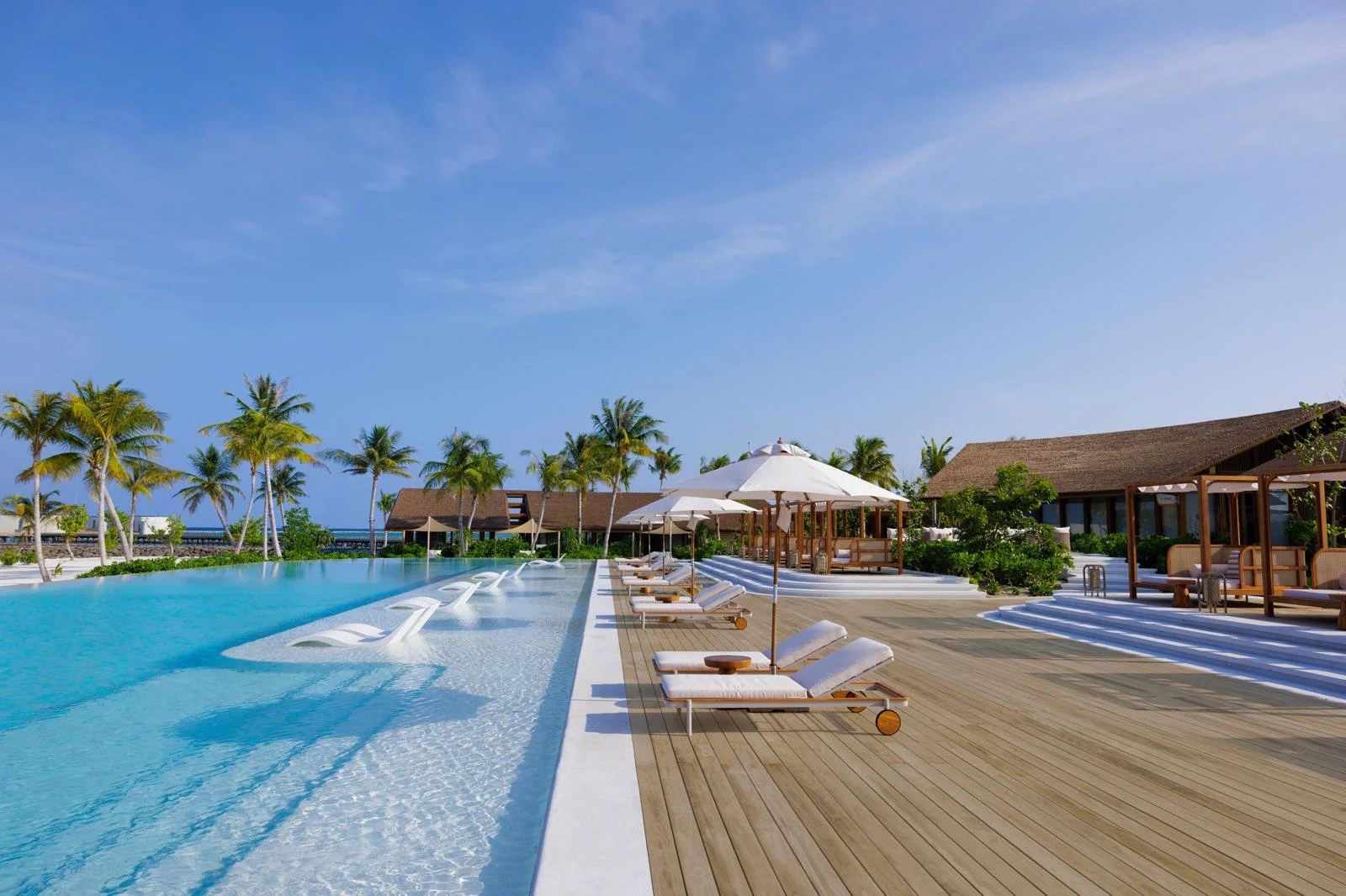 Centara Grand Lagoon - Main Pool 