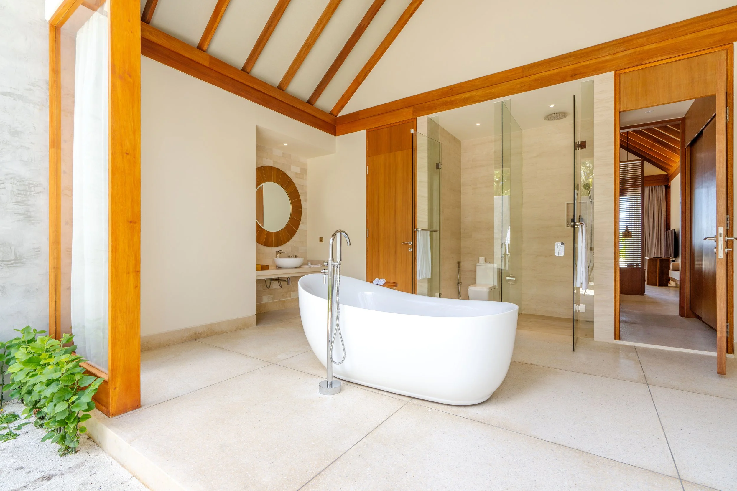 2 Bedroom Private luxury Beach Residence with Pool - 2nd Bathroom