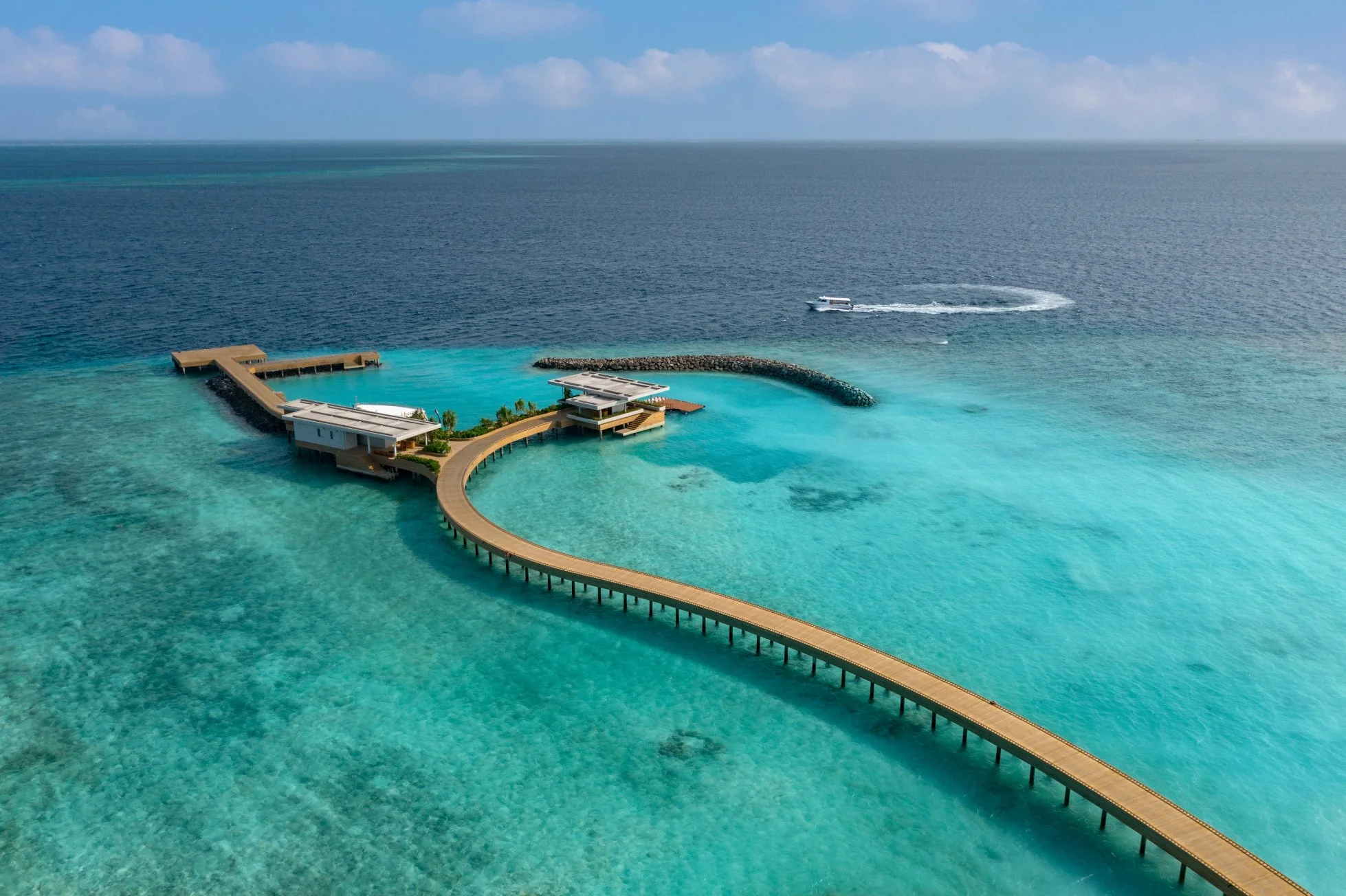 Alila Kothaifaru - Arrival Jetty