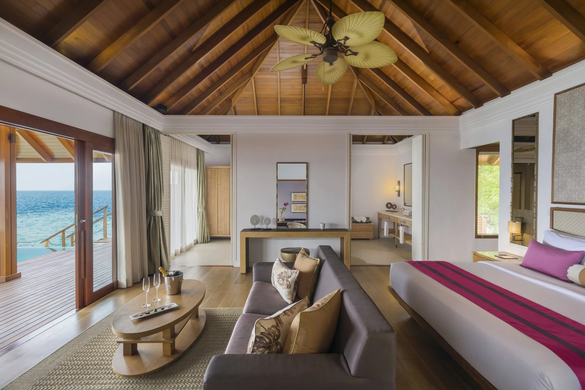 Dusit Thani Maldives - Overwater Pool Villa