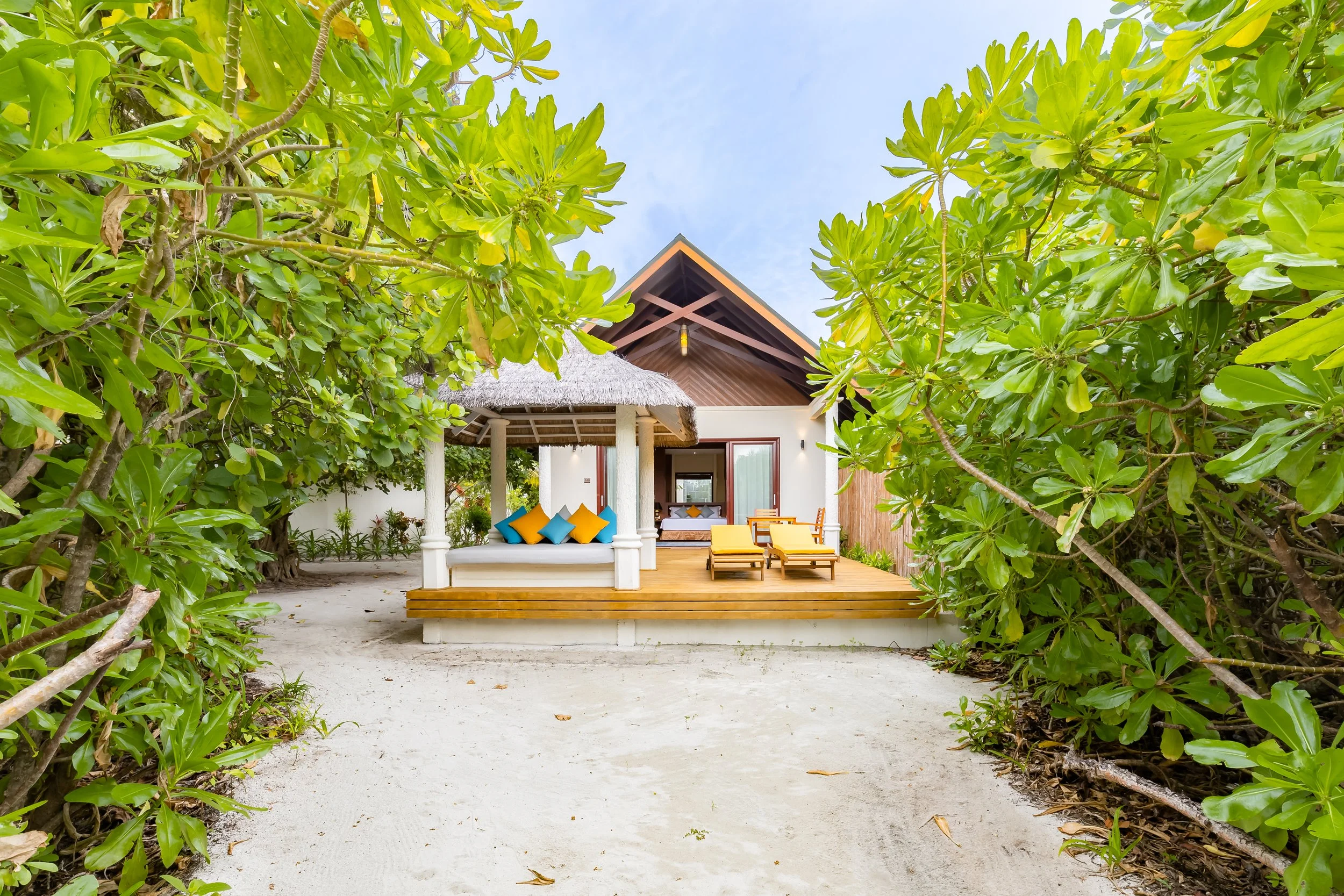 Furaveri - Beach Villa Exterior