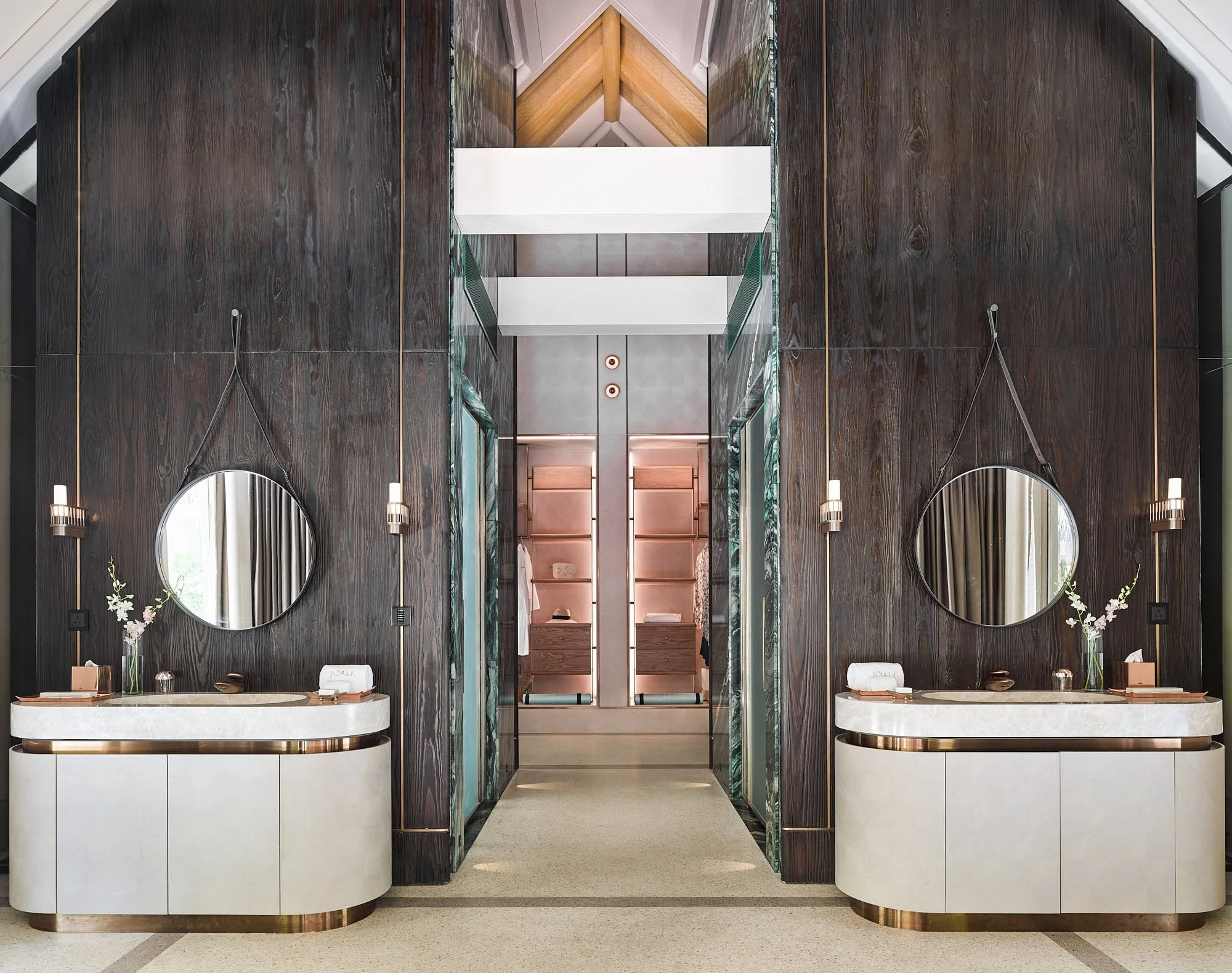 Beach Villa With Pool - Bath