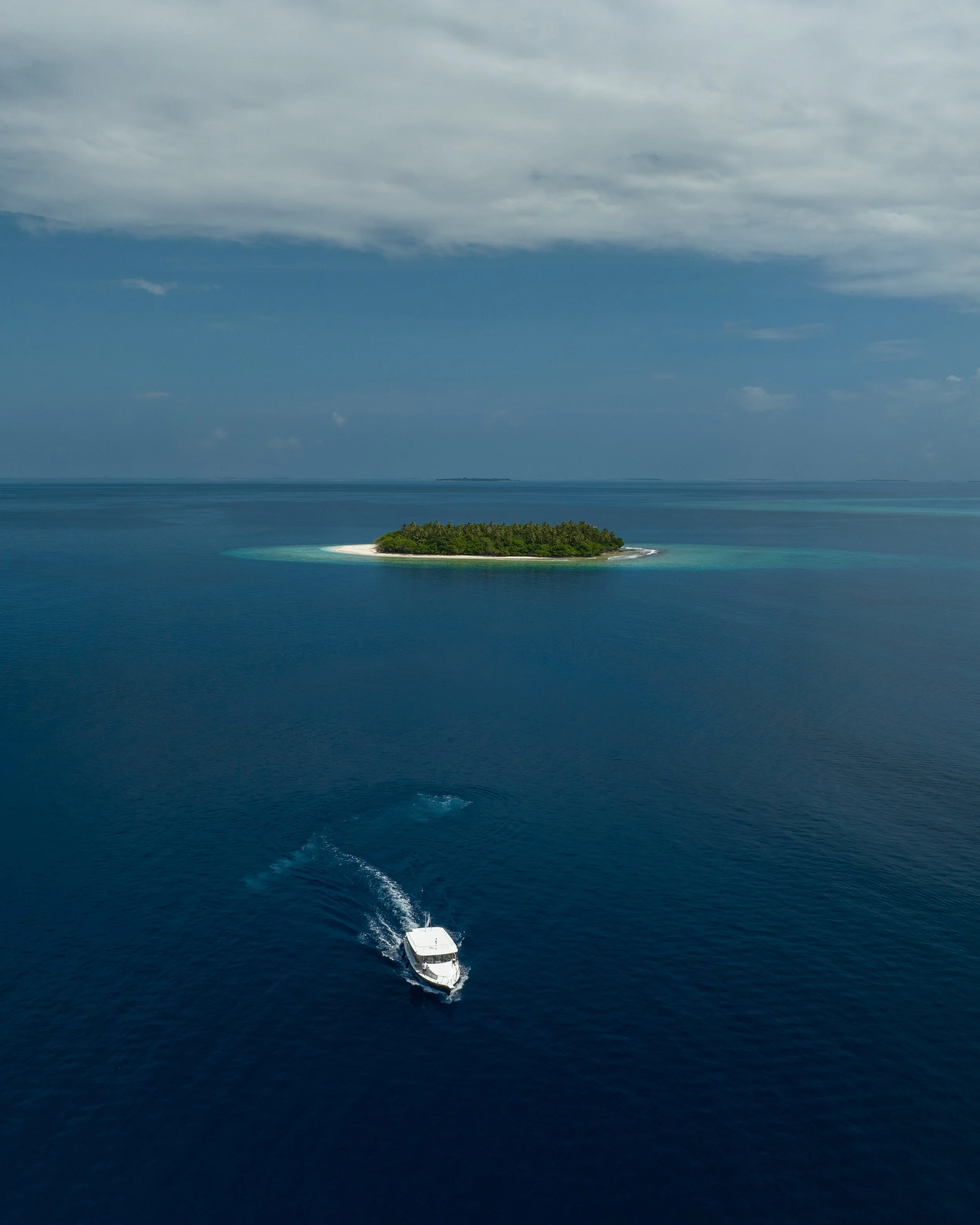 Westin Miriandhoo Maldives - Hulhudhoo Beach (Sister Island)