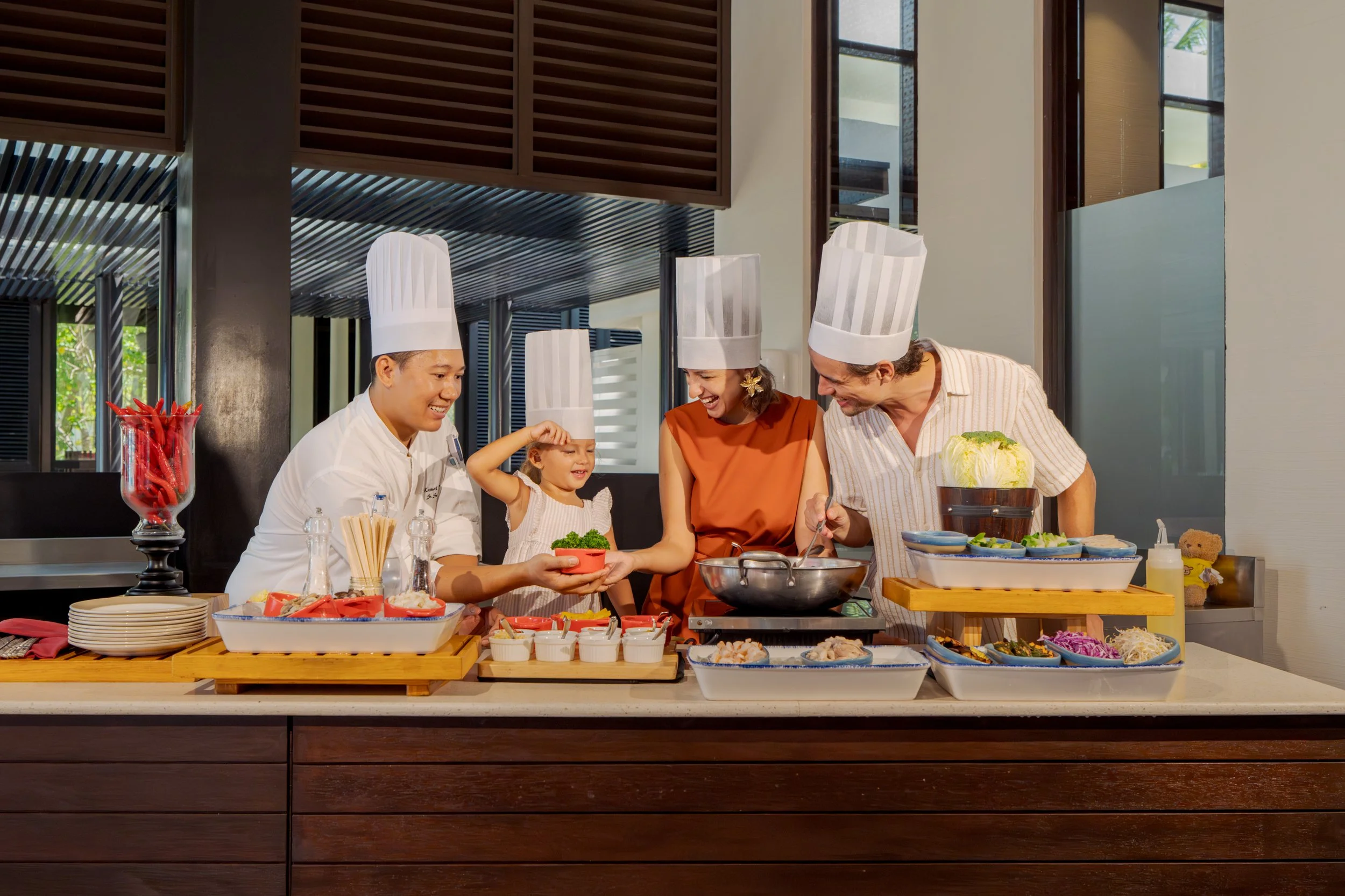 OBLU SELECT Sangeli - The Courtyard - Main Restaurant - LIFESTYLE - 12_2024 01.jpg