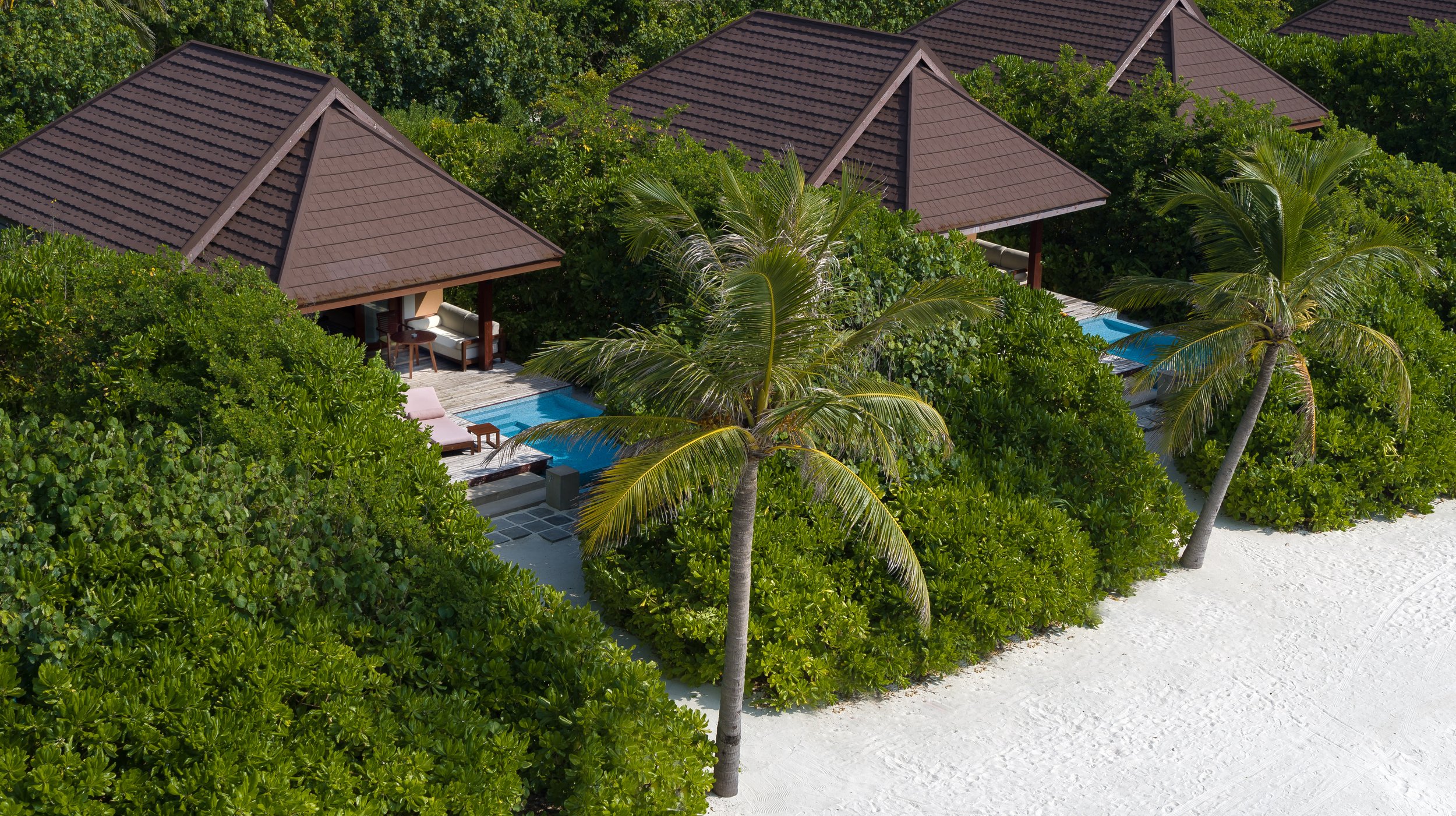 VARU by Atmosphere - VILLAS - BEACH VILLA WITH POOL - EXTERIOR 01 - 12_2022.jpg