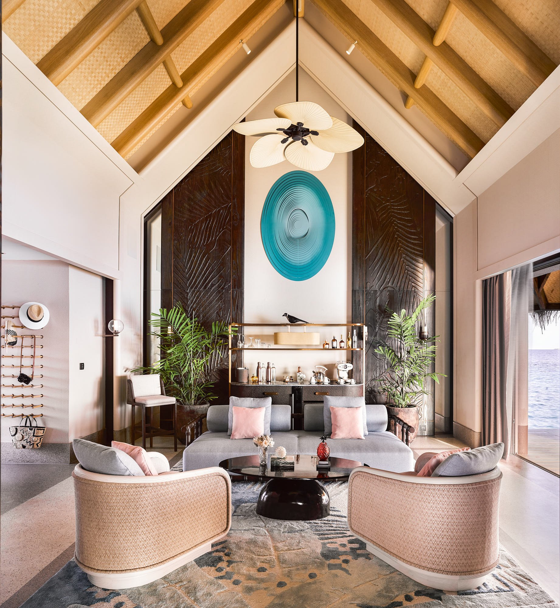 Luxury Water Villa with Pool - Indoor