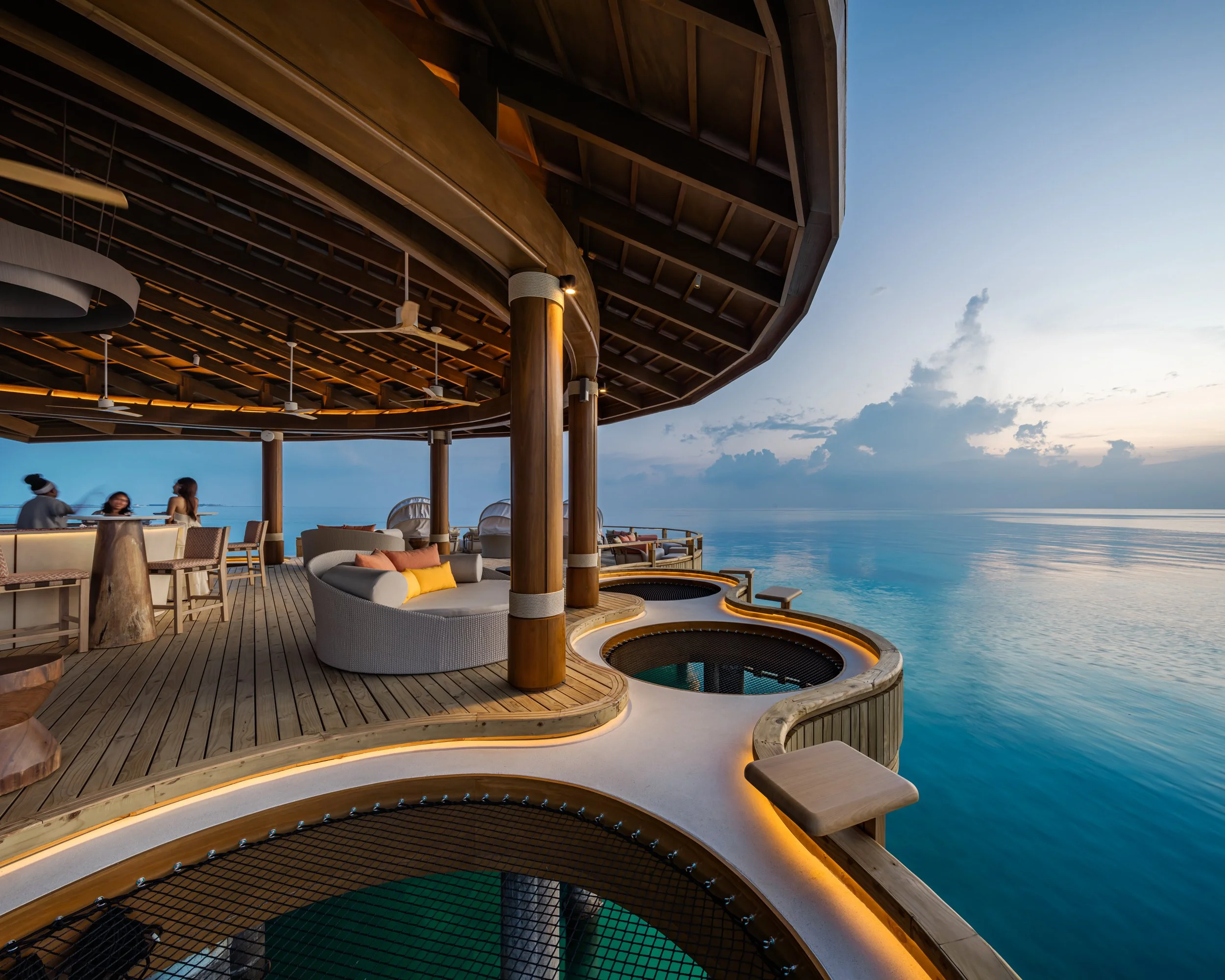 Centara Grand Lagoon - Sunset Social