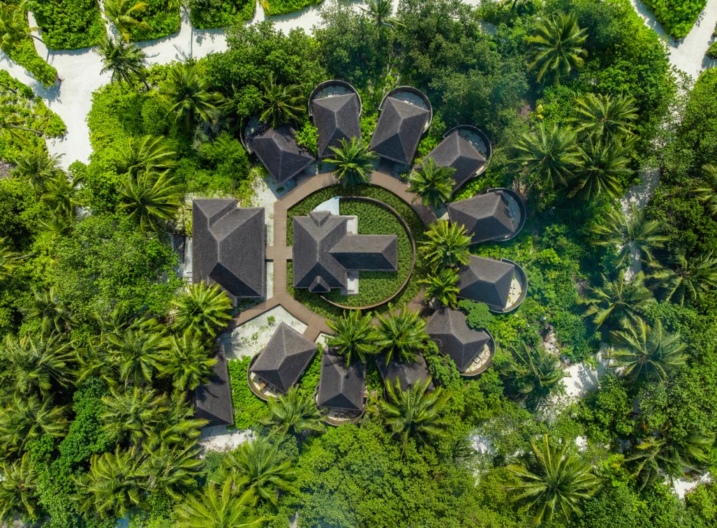 dusitd2-feydhoo-maldives-spa-exterior-overview-1-1027x756.jpg