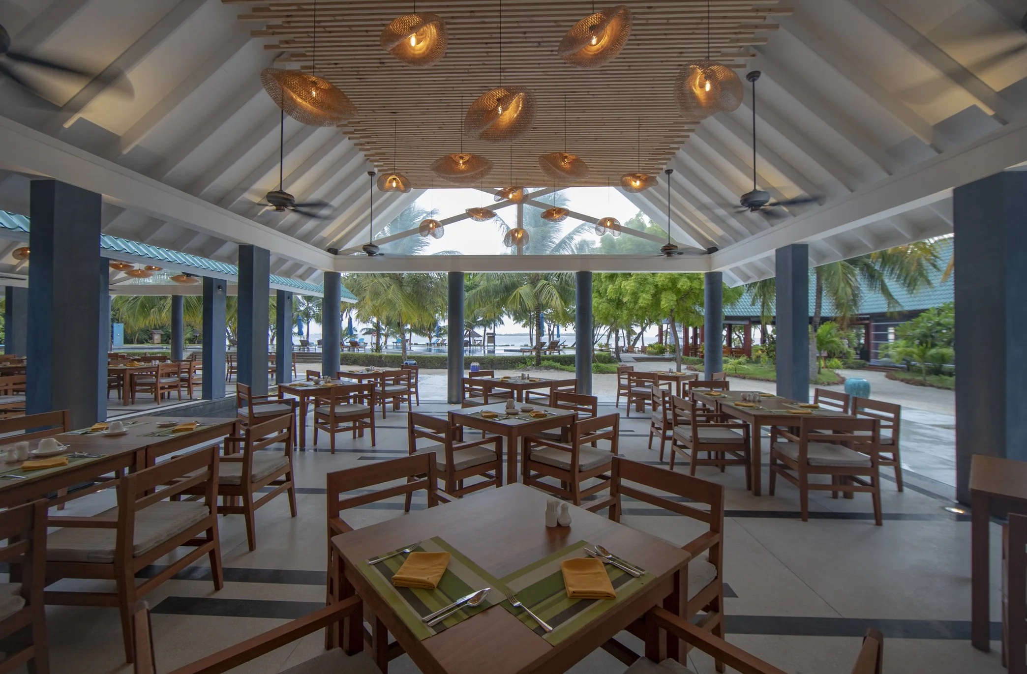 Furaveri Maldives - Jaafaiy Restaurant