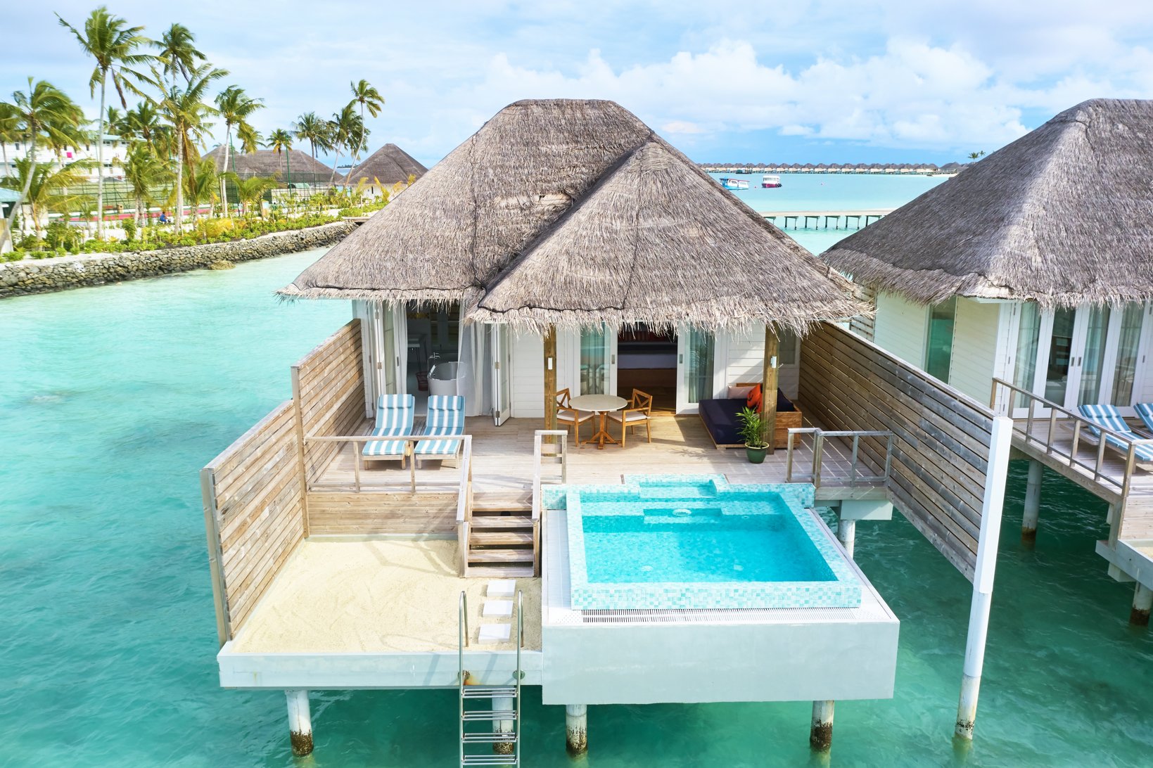 Dolphin Ocean Villa with Pool _ 07.jpg