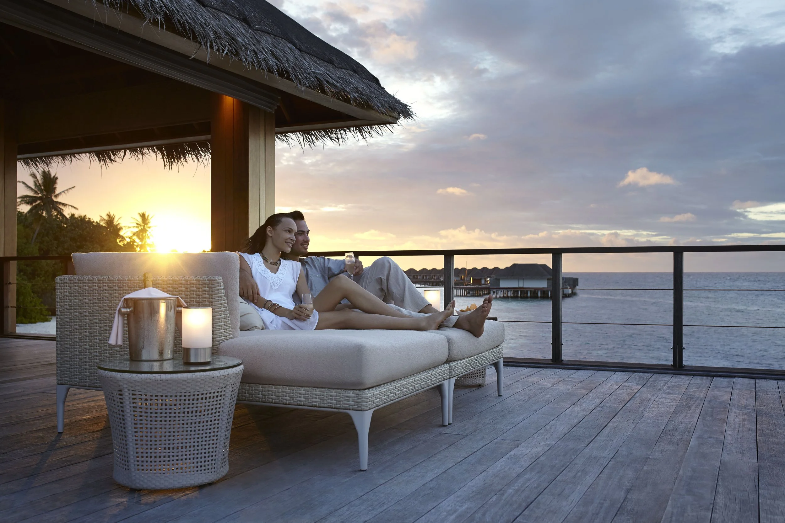 Dusit Thani Maldives - Sala Bar