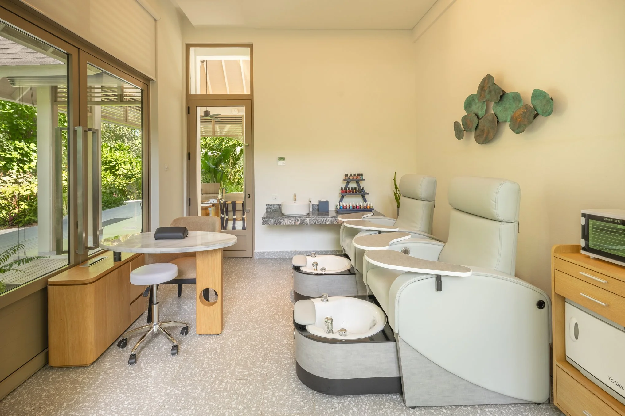 Avani Spa - Nail Lounge