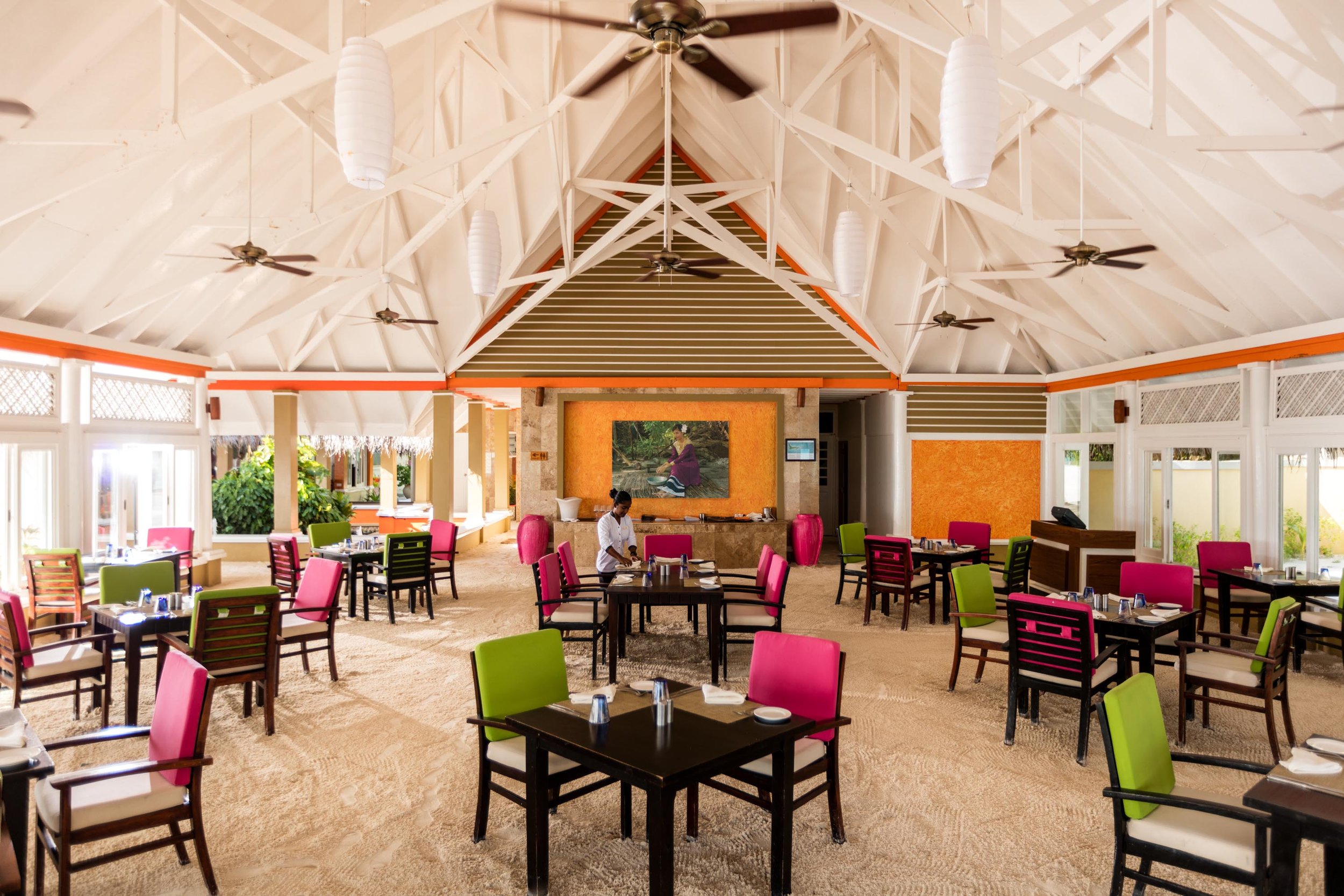 Olhuveli_LagoonResturant_0097.jpg