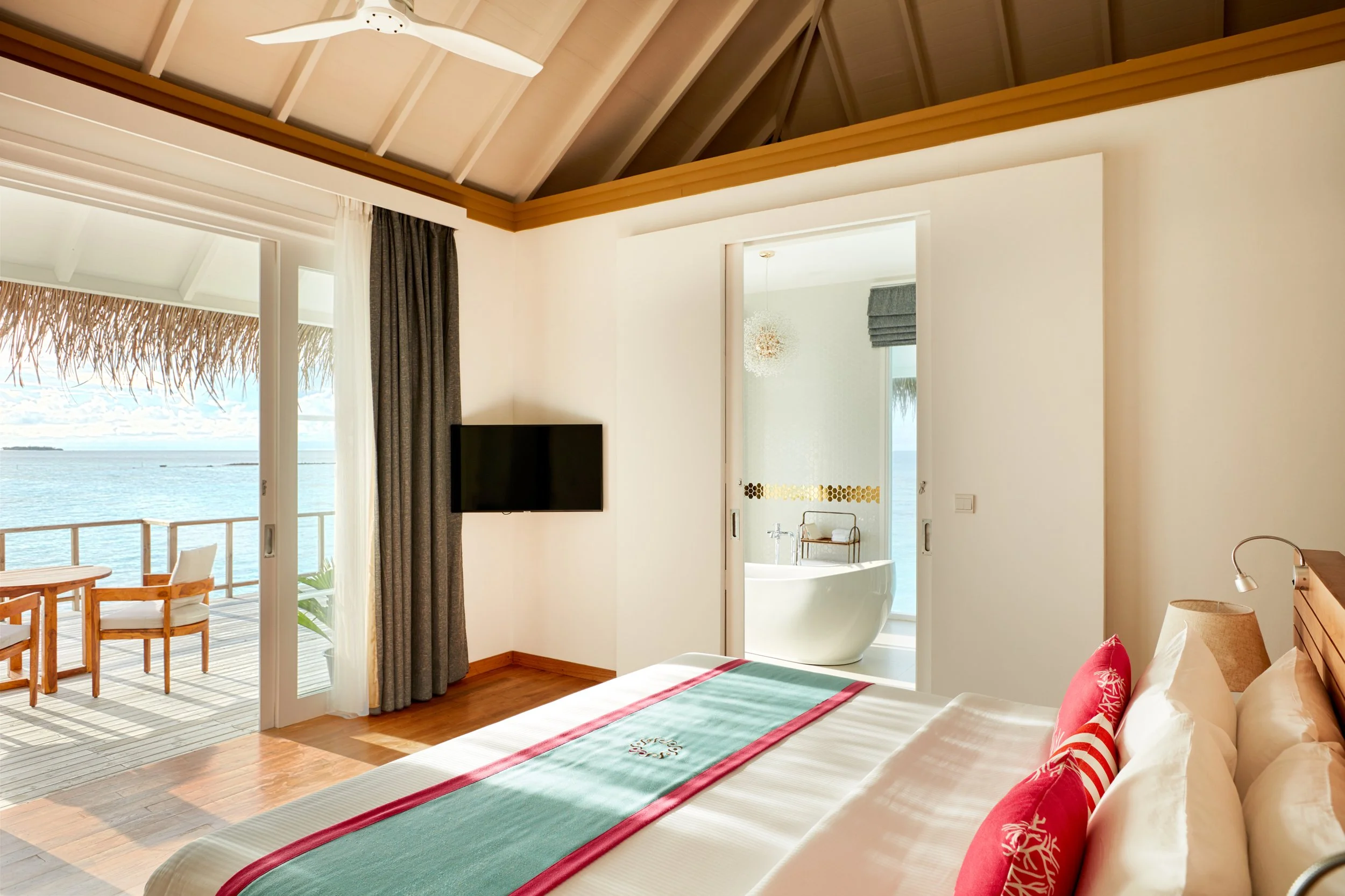 Two Bedroom Ocean Residence with Pool _ 02.jpg