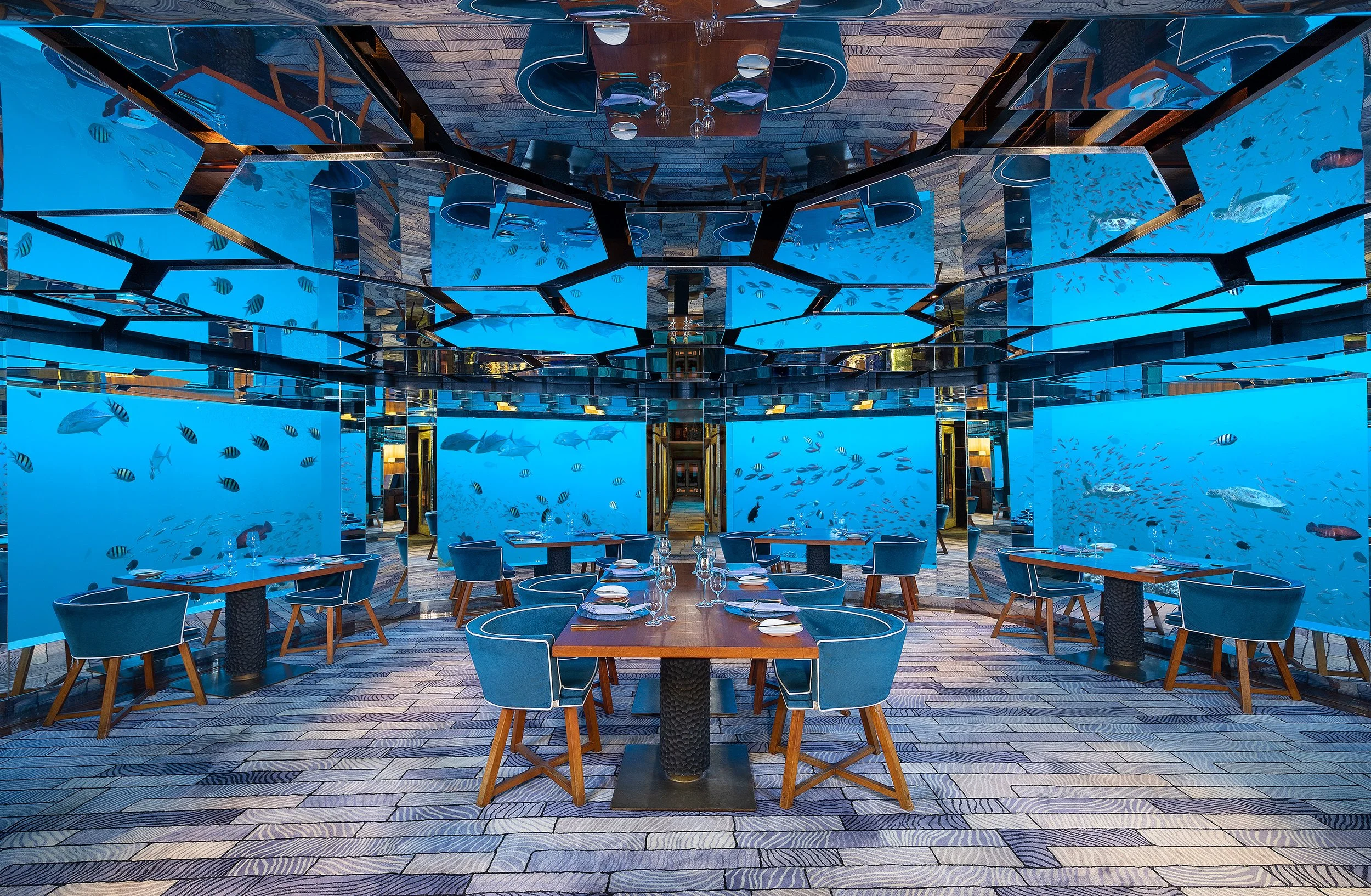 Anantara Kihavah - SEA Underwater Restaurant.jpg