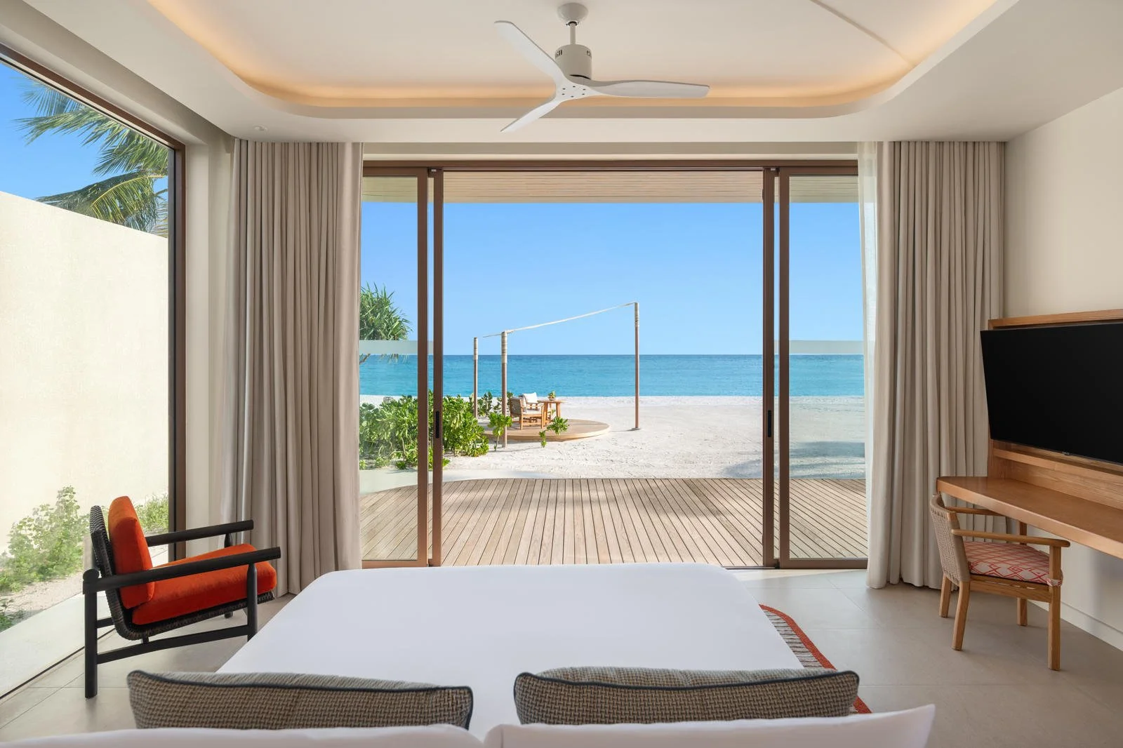 Centara Grand Lagoon - Three-Bedroom Sunset Beach Pool Residence Interior