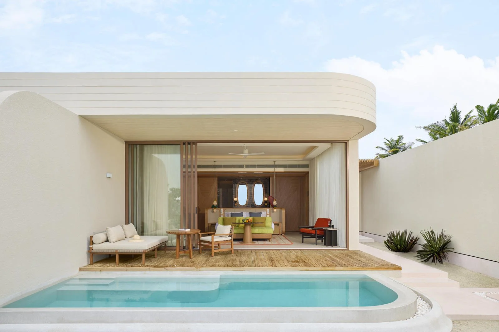 Centara Grand Lagoon - One Bedroom Sunrise/Sunrise Beach Pool Villa Outdoor