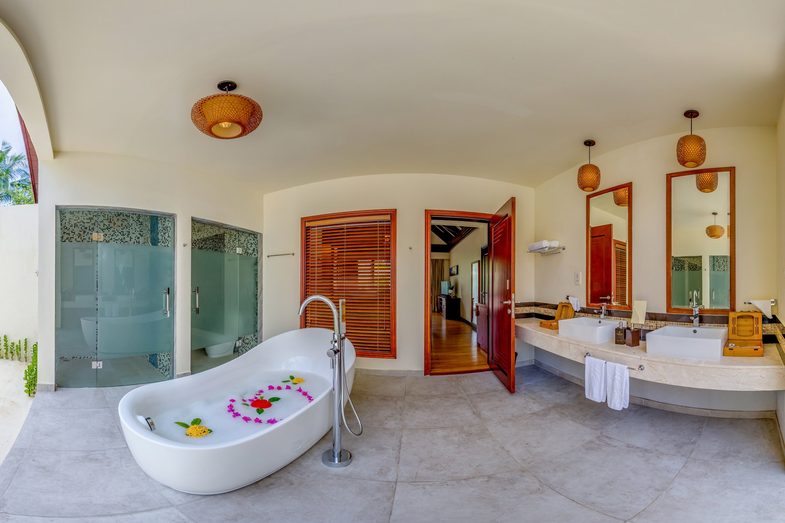 Furaveri - Garden Villa Bathroom