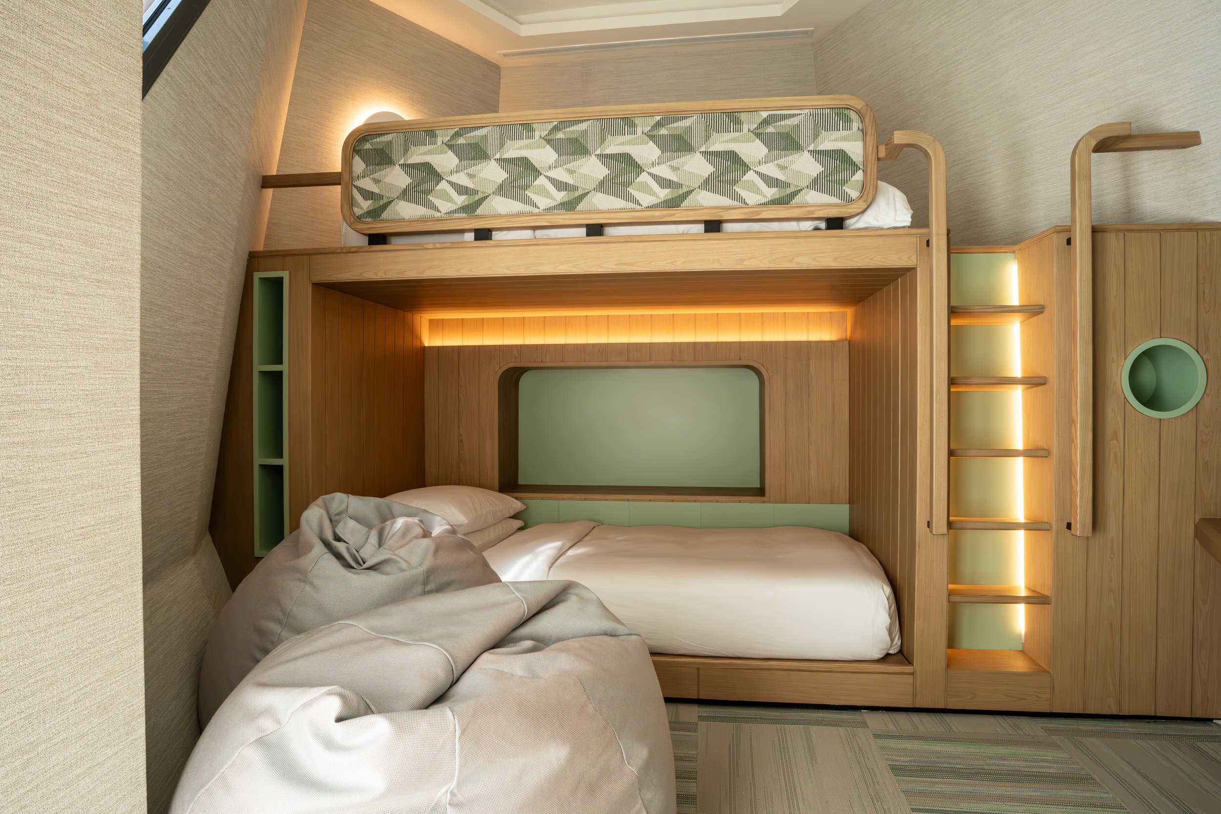 SO/ Maldives - Family Beach Pool Villa with Capsule Interior Bunk Bed