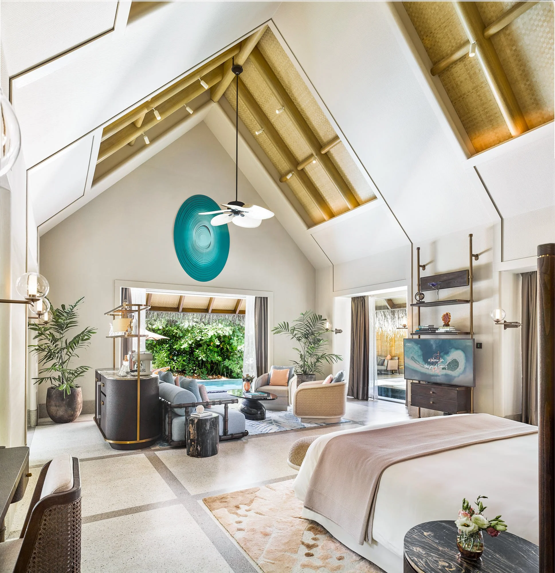 Beach Villa with Pool - Indoor