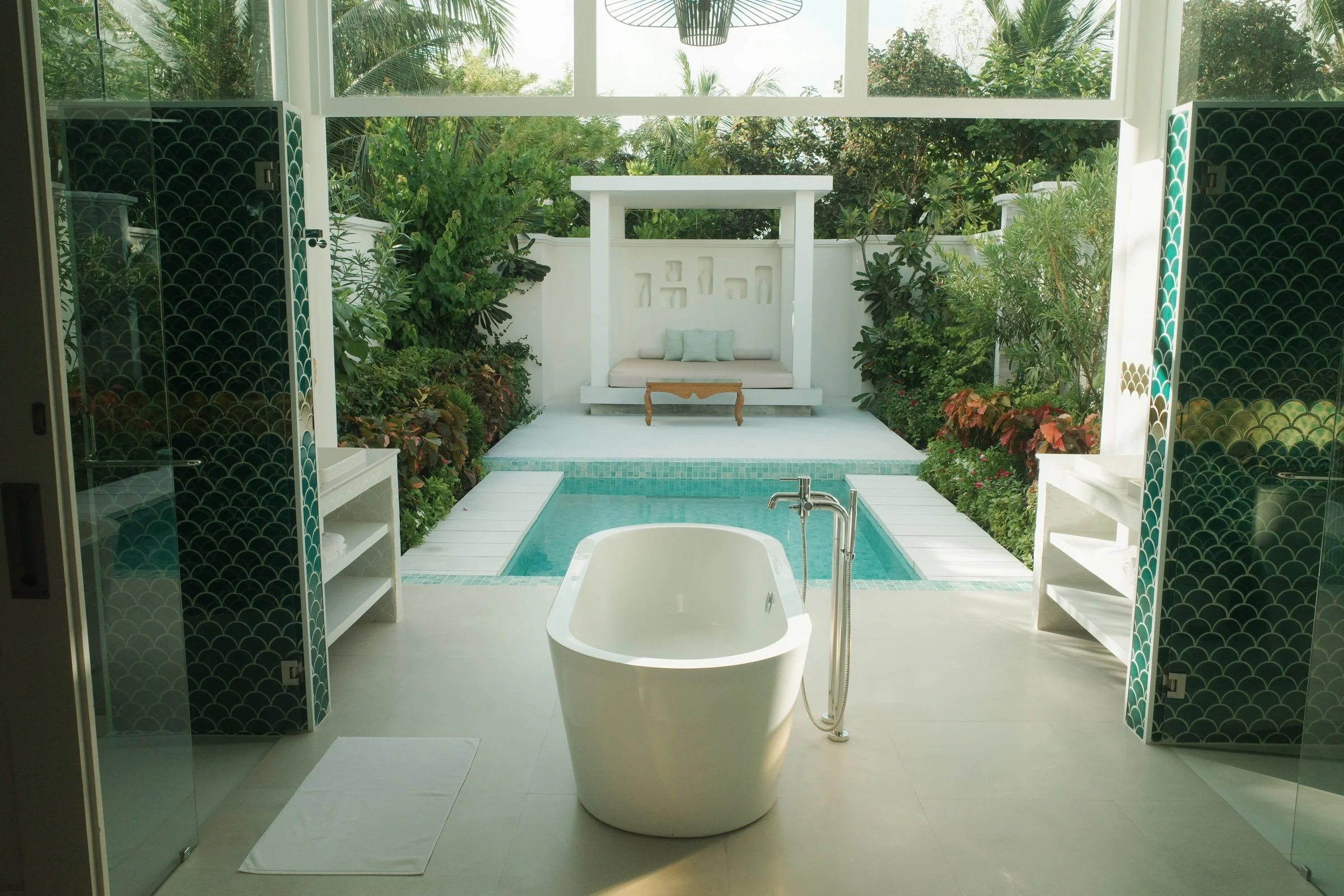 Grand Beach Villa with Pool 14.JPG