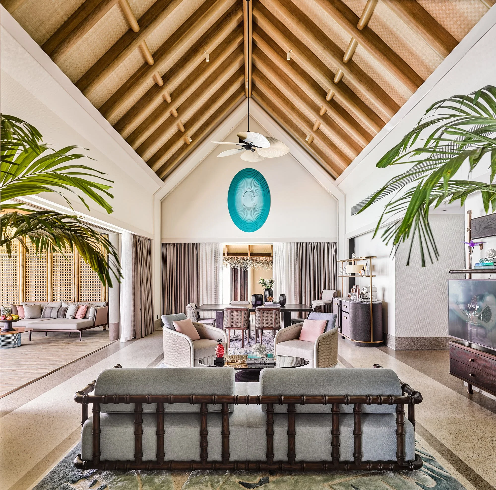 Three Bedroom Ocean Residence with 2 Pools - Indoor