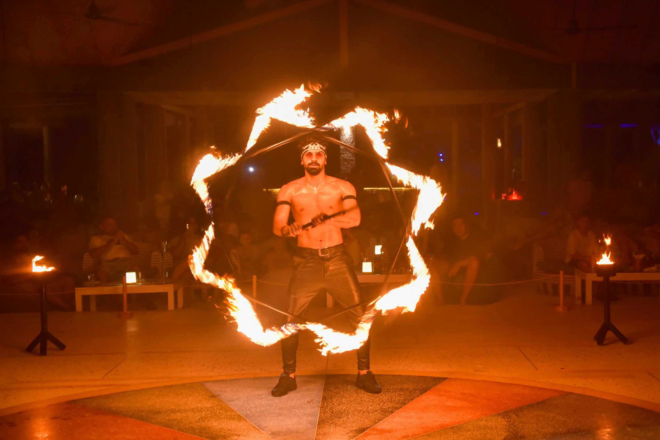 Furaveri Maldives - Entertainment 