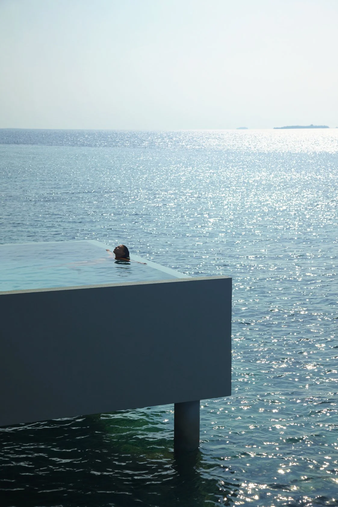 Dusit Thani Maldives - Overwater Pool Villa