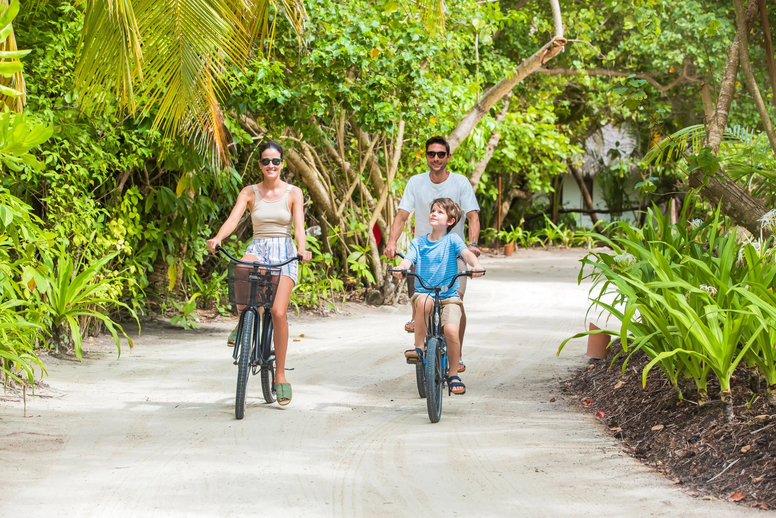 Dusit Thani Maldives - Leisure