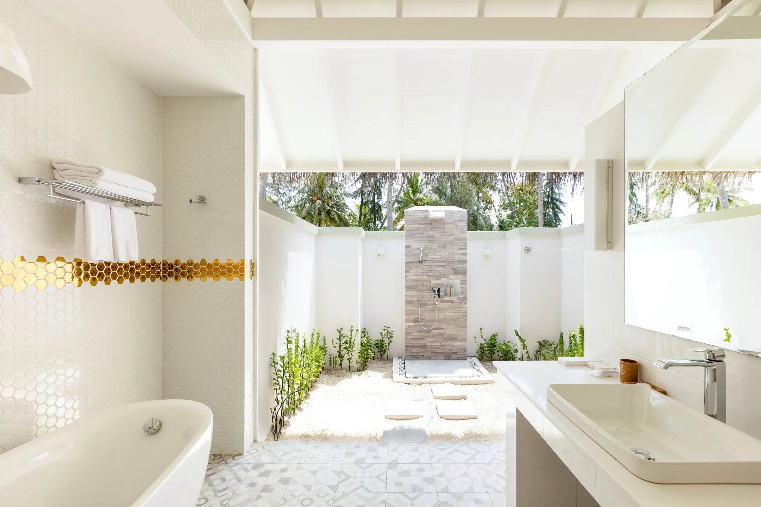 Olhuveli_BeachVilla_0114-Edit.jpg