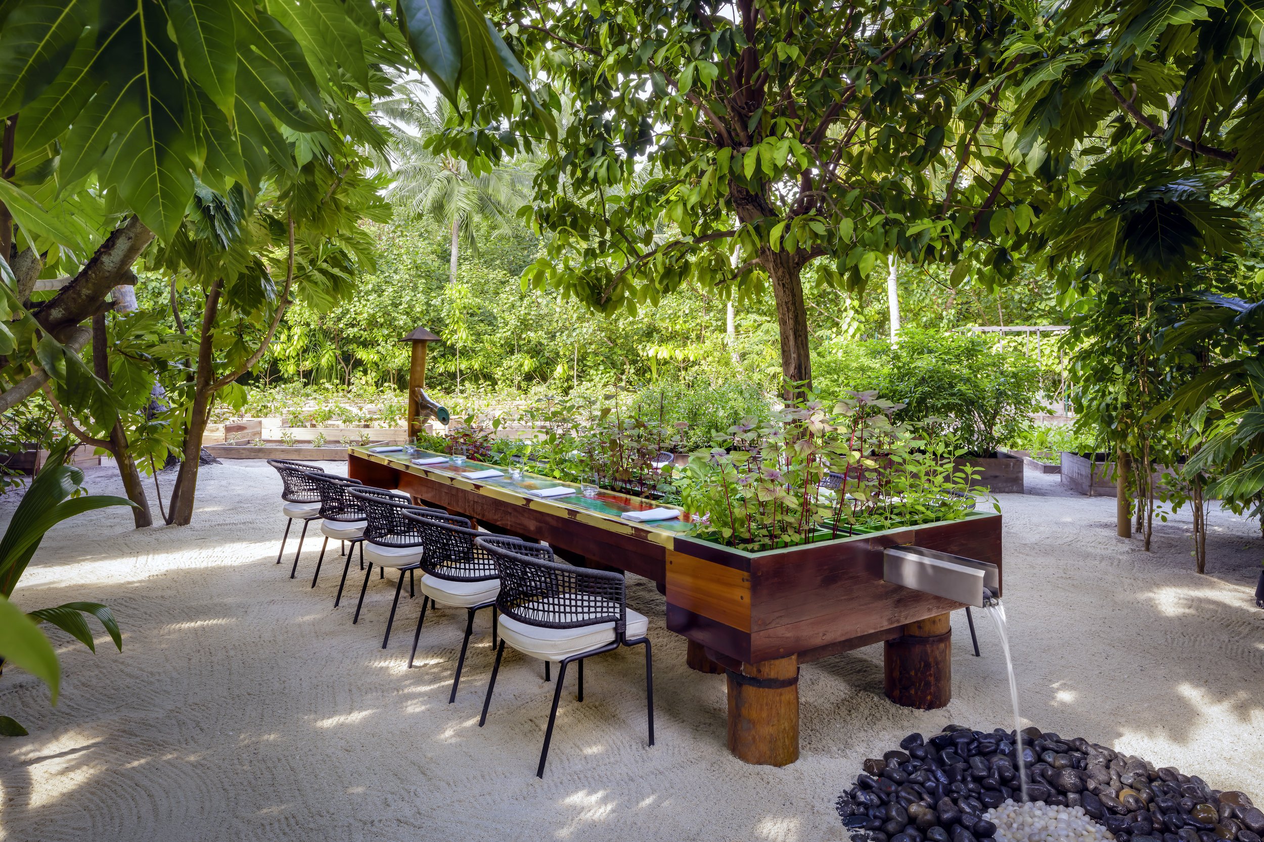 The St. Regis Maldives Vommuli - Destination Dining