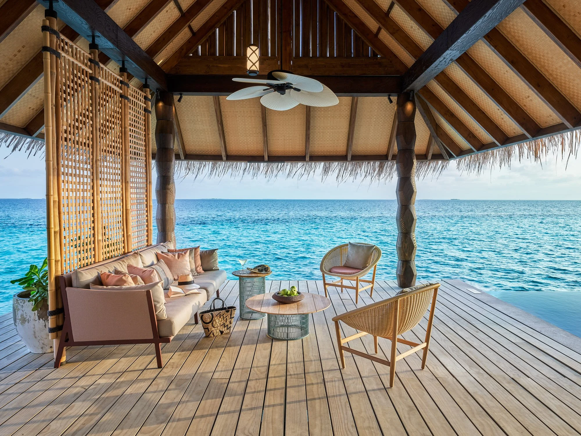 Luxury Sunset Water Villa with Pool - Outdoor