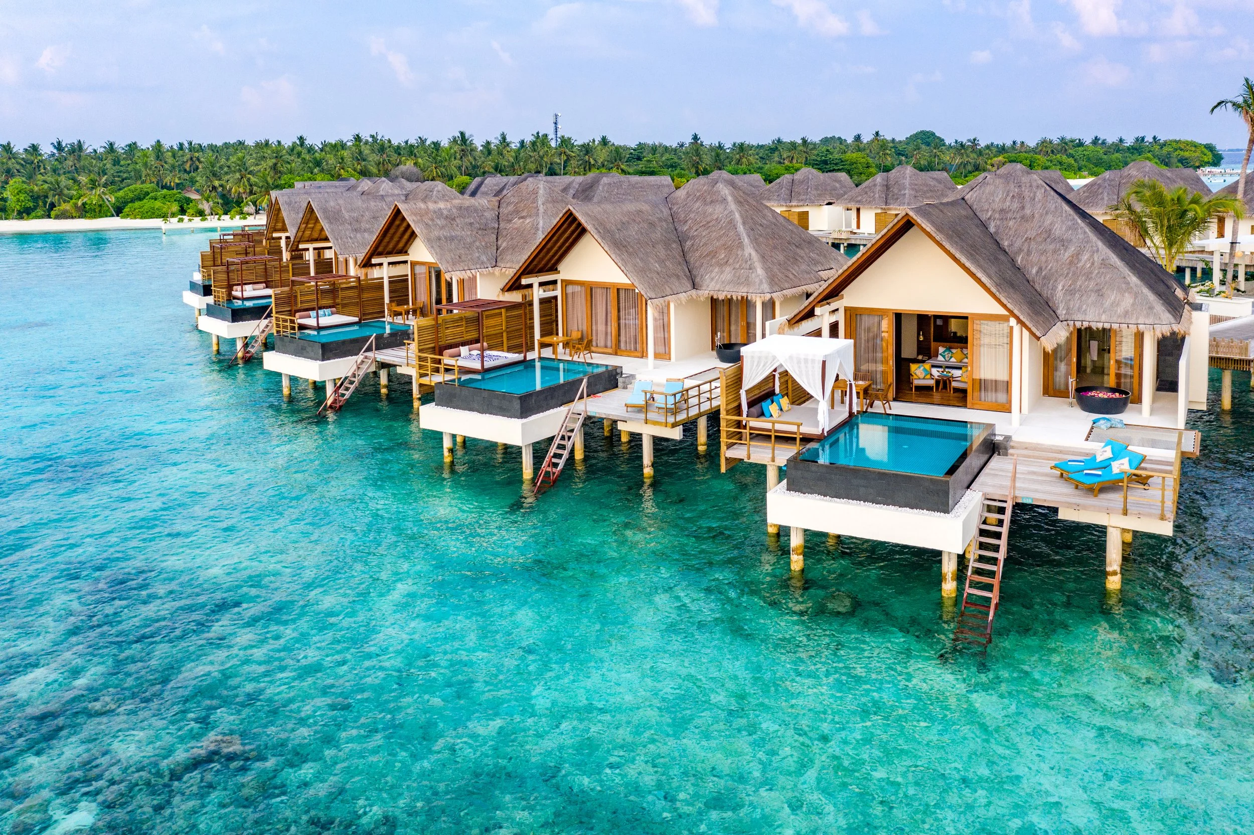 Furaveri - Sunset Ocean Pool Villa Aerial