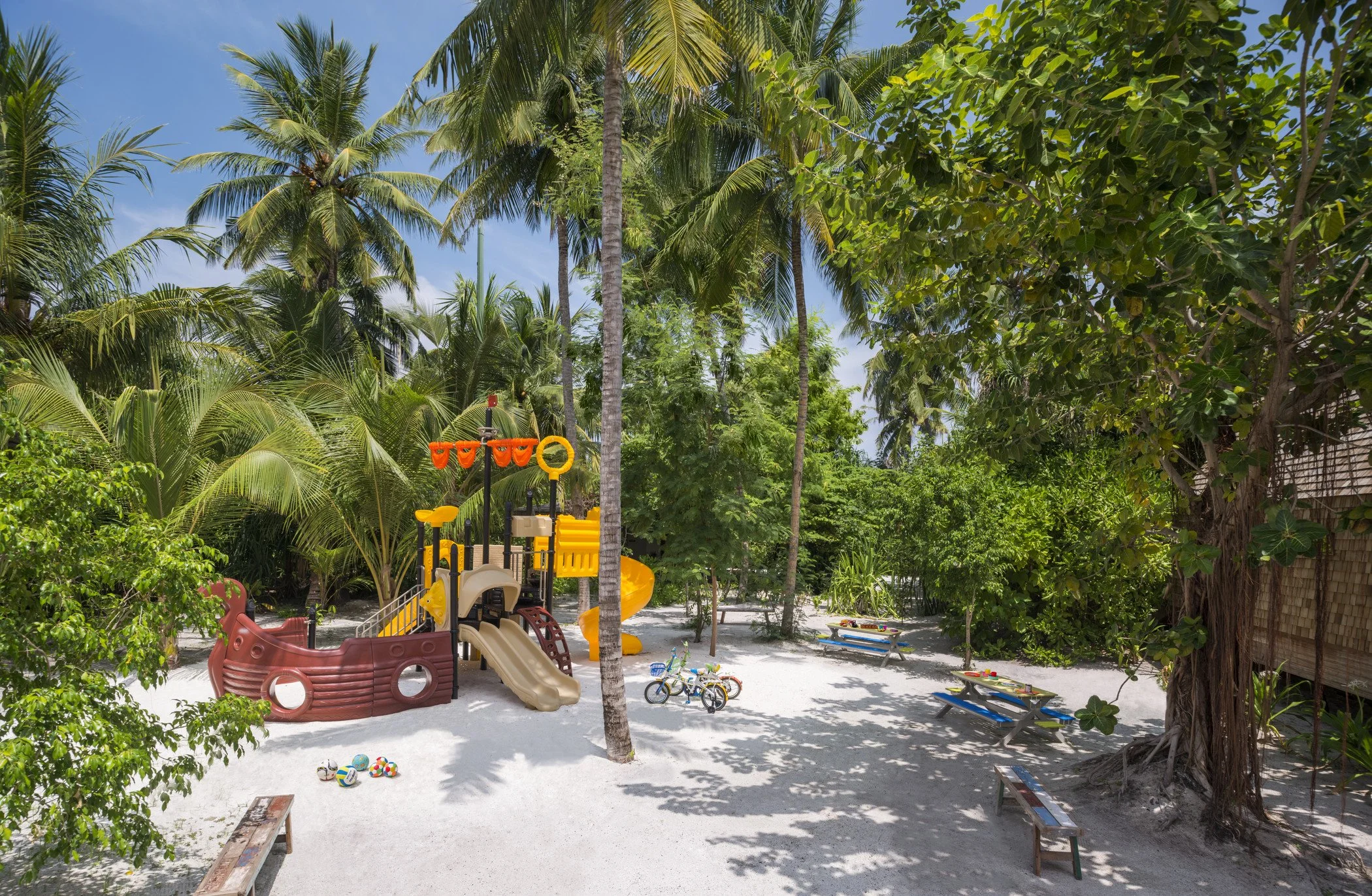 The St. Regis Maldives Vommuli - Children's Club